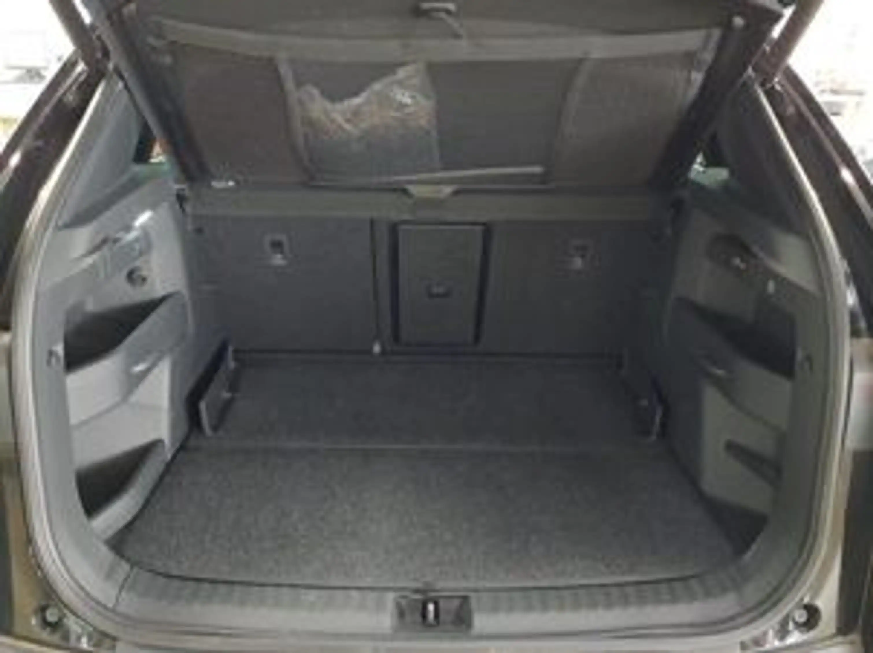 Skoda Elroq 85 Sportline NAVI MATRIX-LED AHK 360° — photo 10