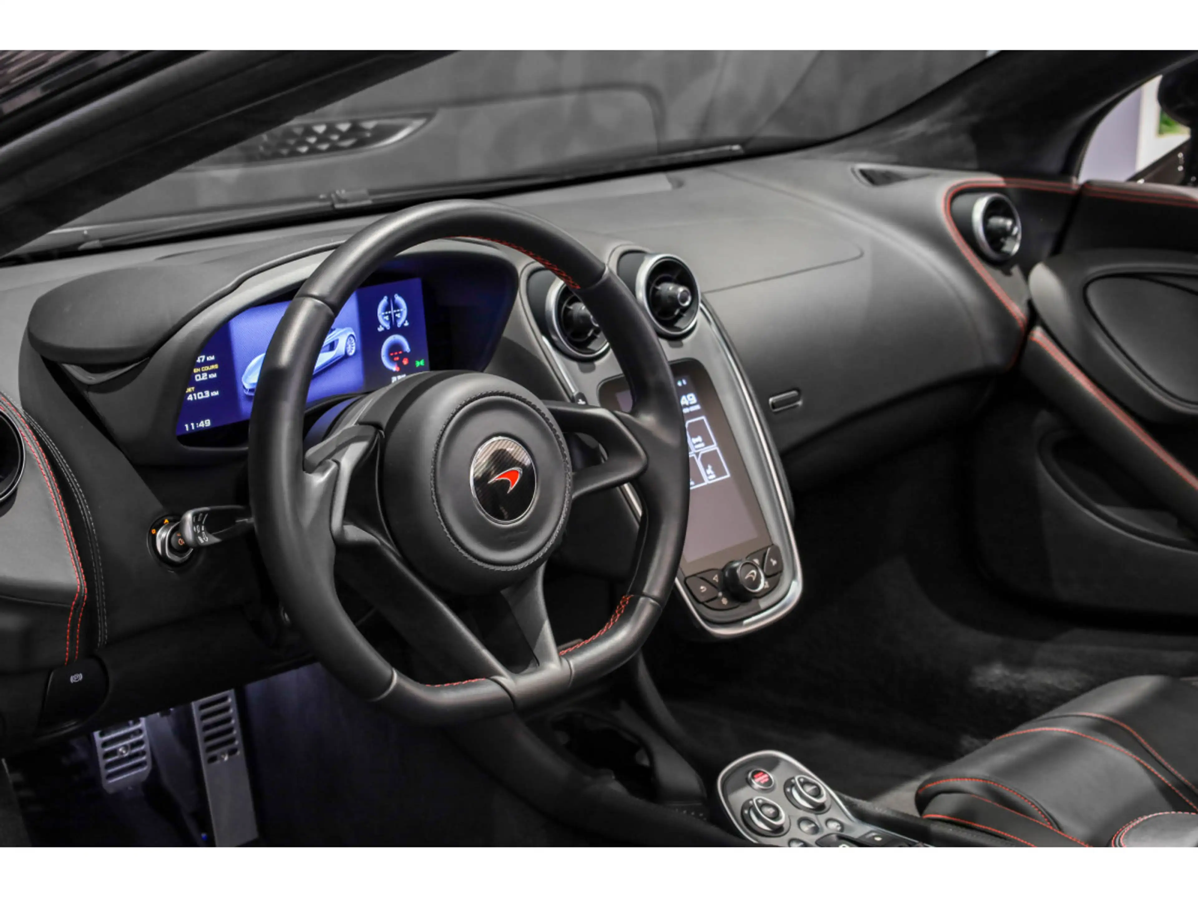 McLaren 570S Spider 3.8 V8 - FIRE BLACK — photo 9