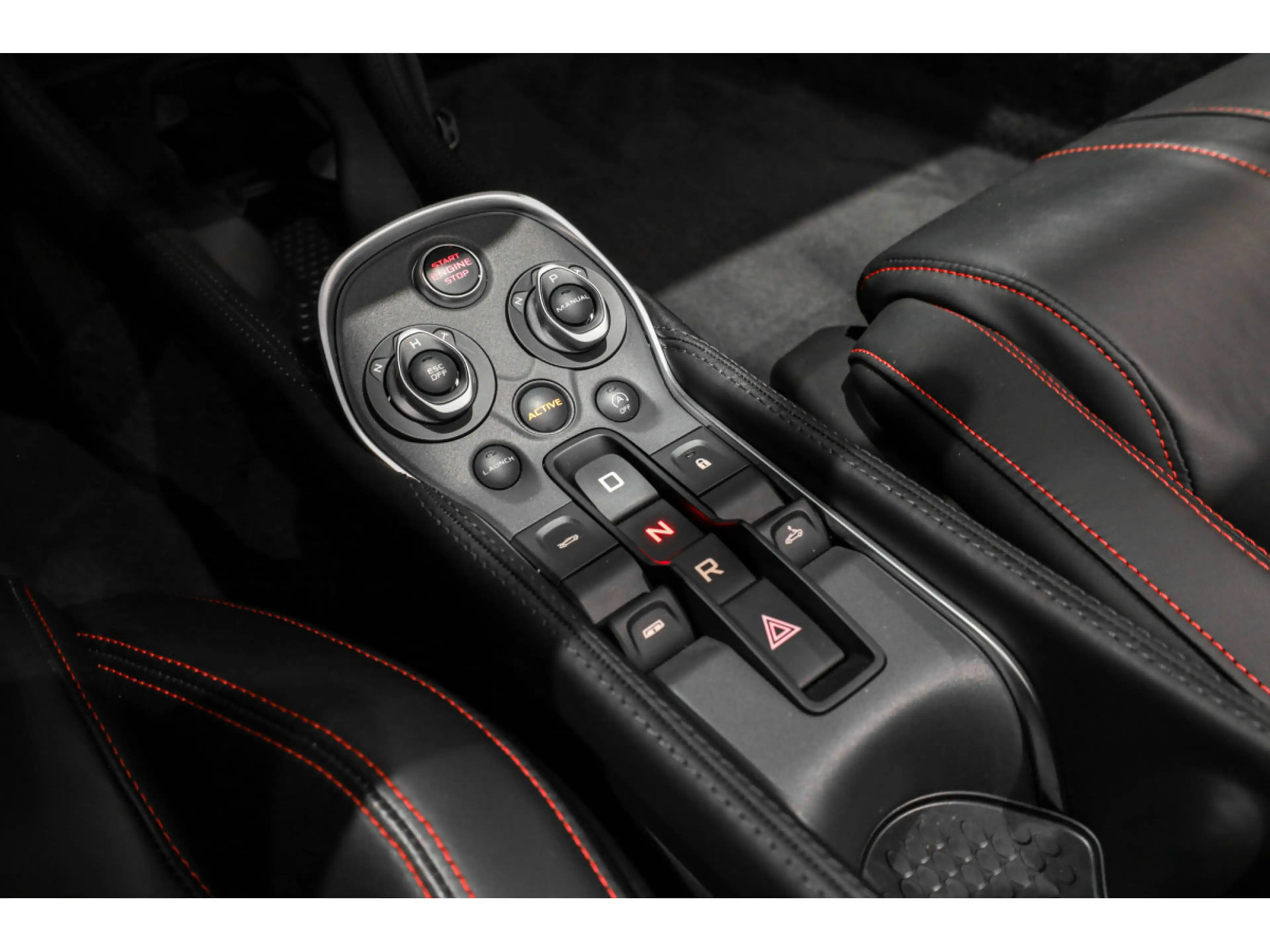 McLaren 570S Spider 3.8 V8 - FIRE BLACK — photo 11