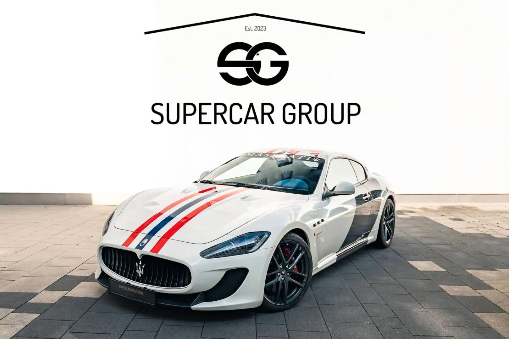 Maserati GranTurismo MC-STRADALE//CCM//CARBON_SEATS//BLU-ALC//PARK.S. Weiß - 1