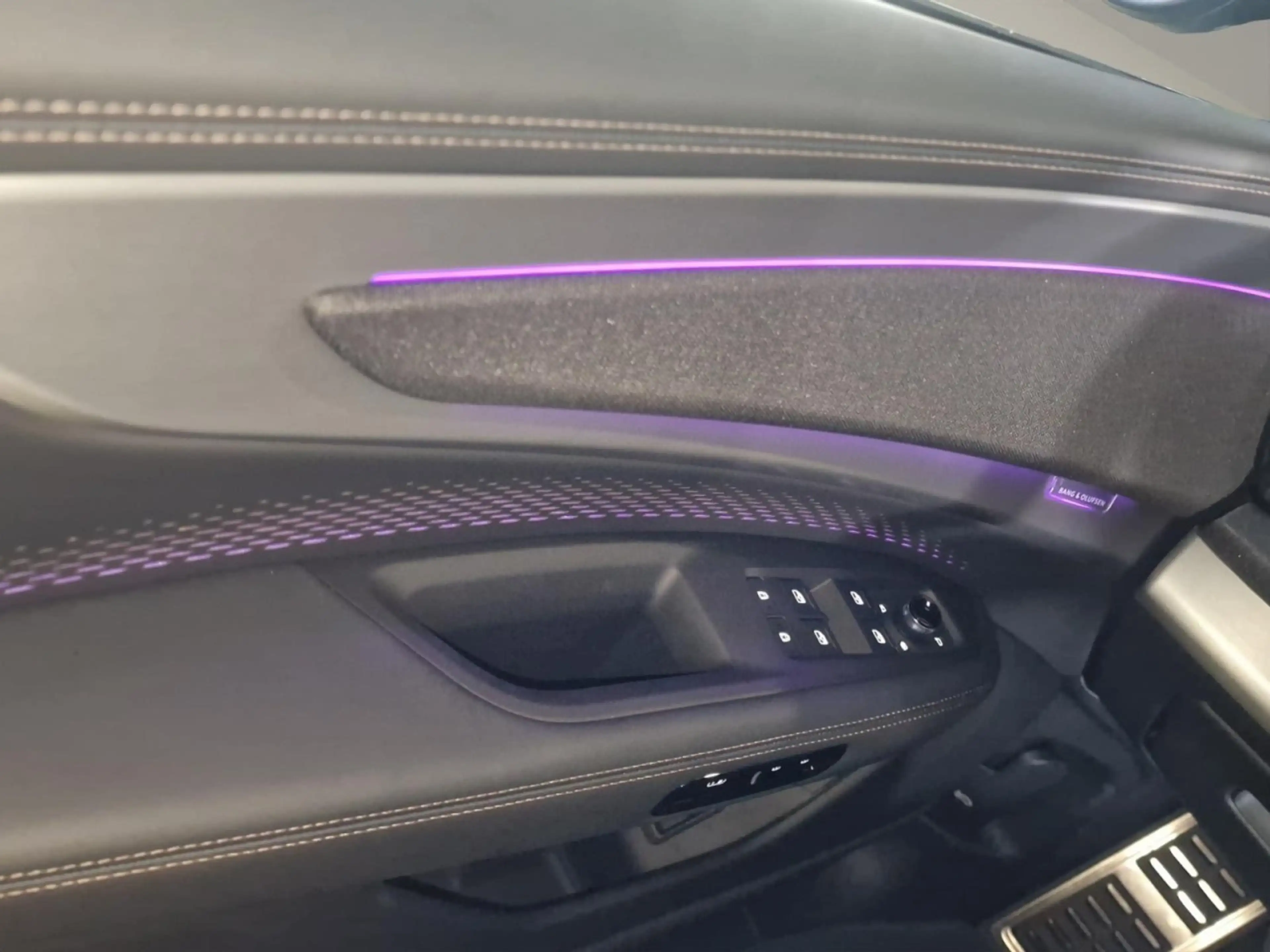 Audi Q7 SUV TDI quattro tiptronic Luft B&O Shz Klima Navi — photo 12