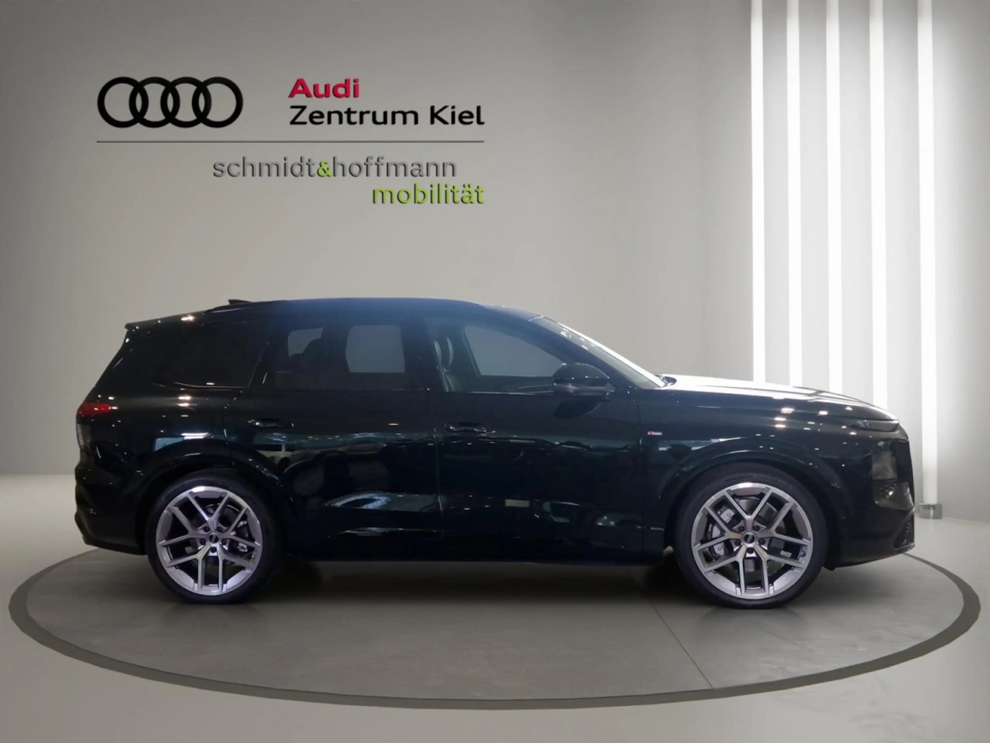 Audi Q7 SUV TDI quattro tiptronic Luft B&O Shz Klima Navi — photo 7