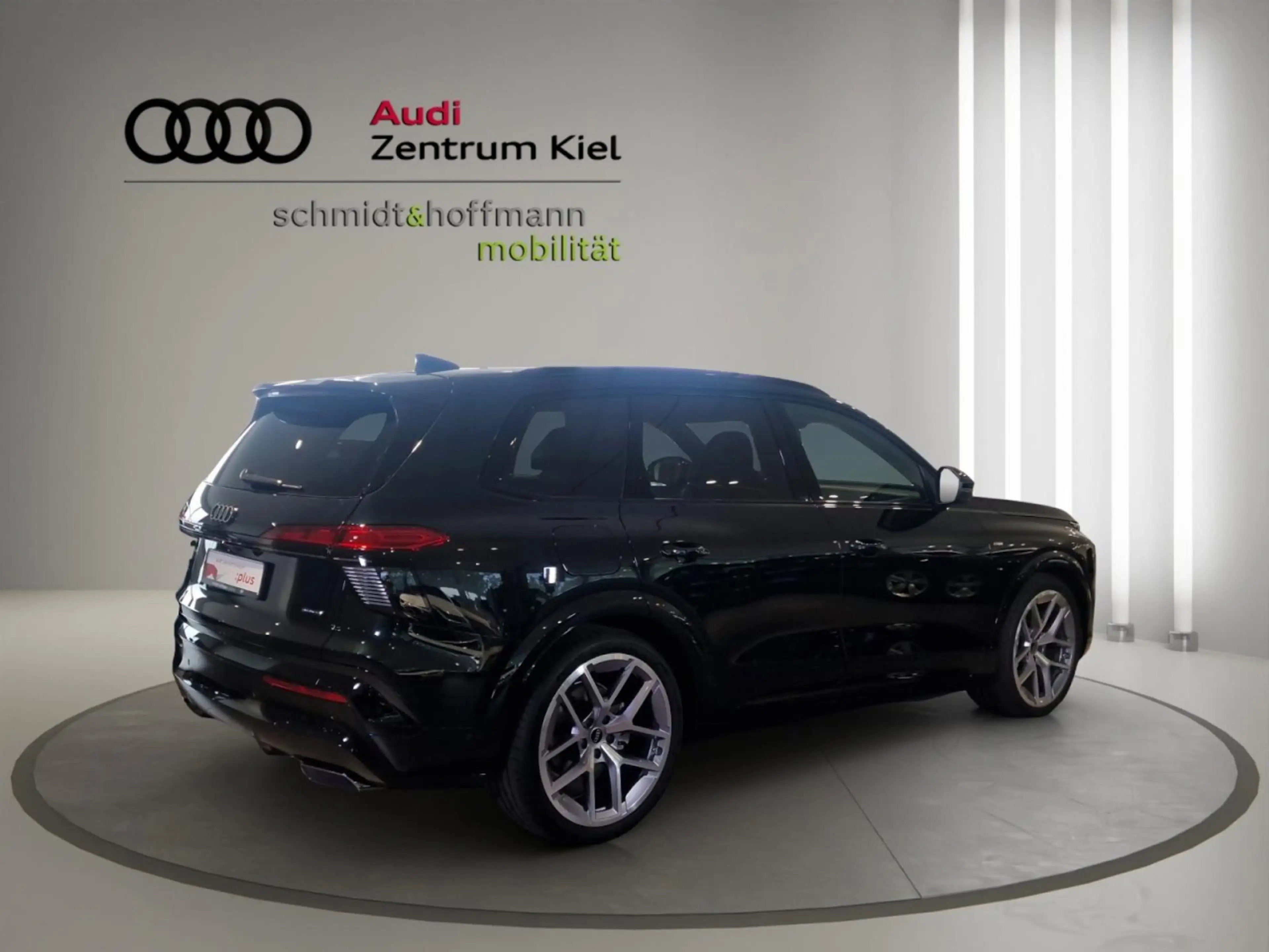 Audi Q7 SUV TDI quattro tiptronic Luft B&O Shz Klima Navi — photo 6