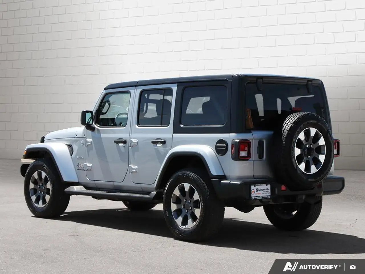 Jeep Wrangler снимка Jeep Wrangler