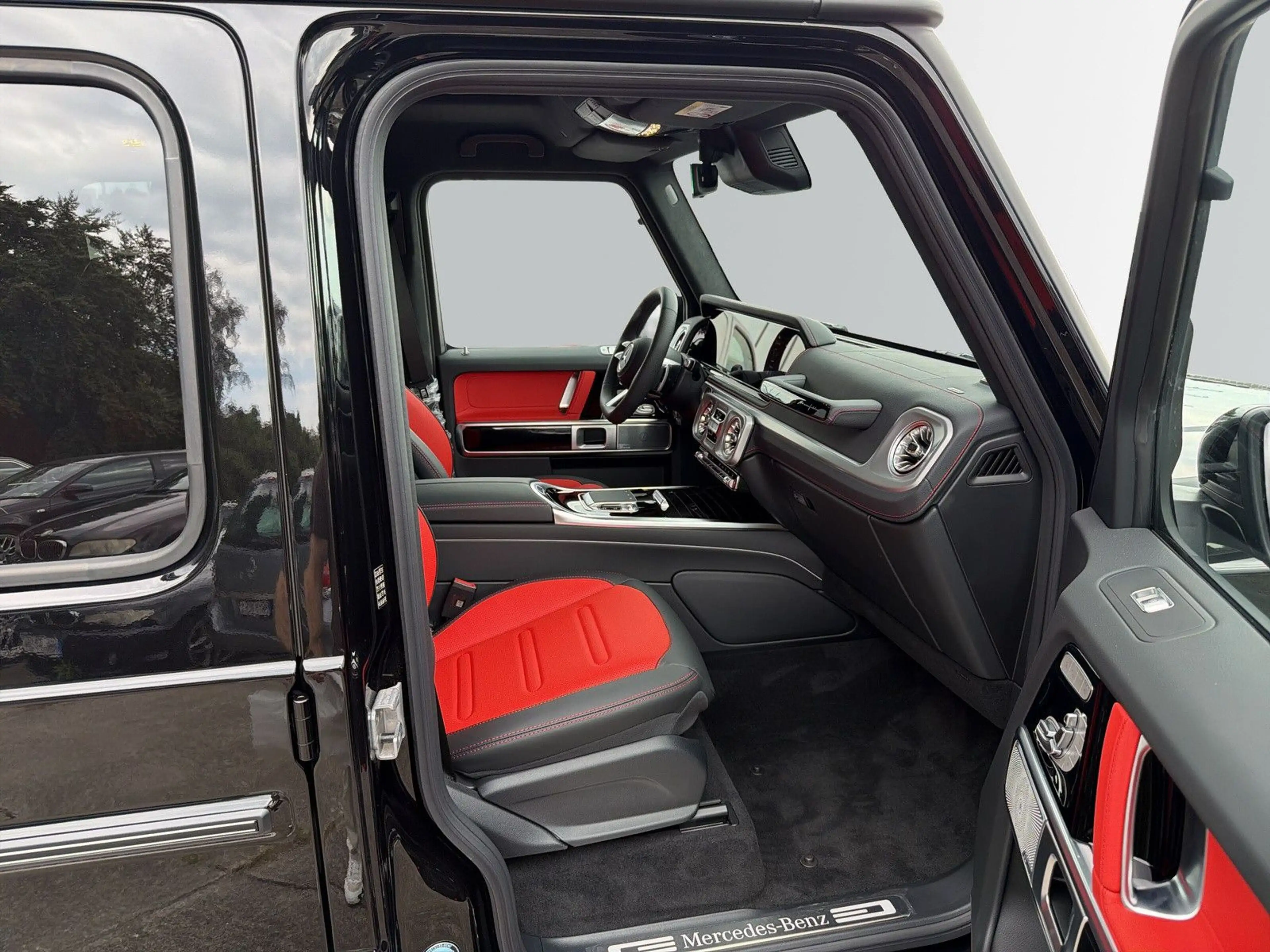 Mercedes-Benz G 500 AMG Line *Exclusive *TV *Black/Red — photo 9