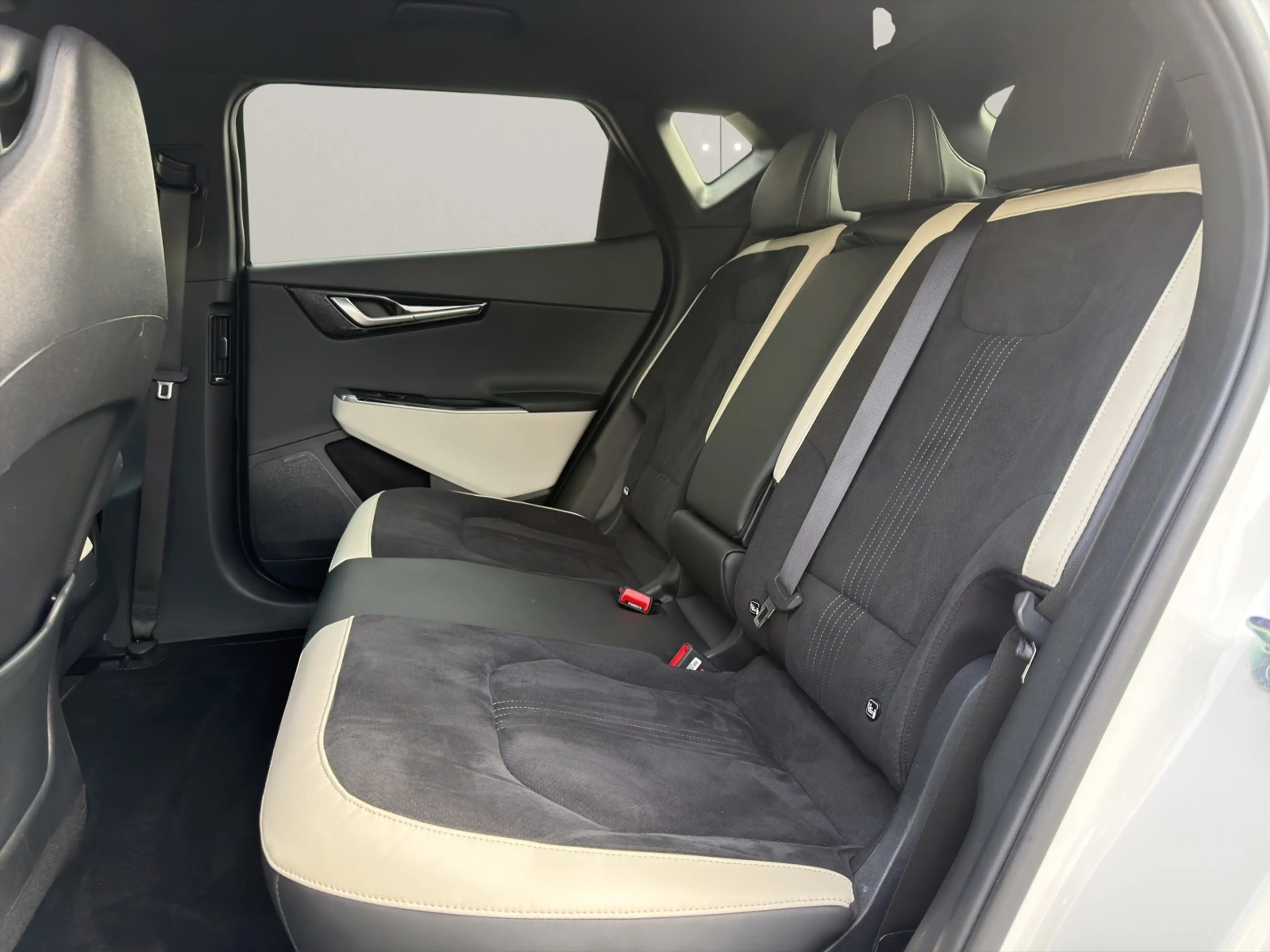 Kia EV6 77,4 kWh GT Line 4WD *KAMERA SHZ* — photo 10