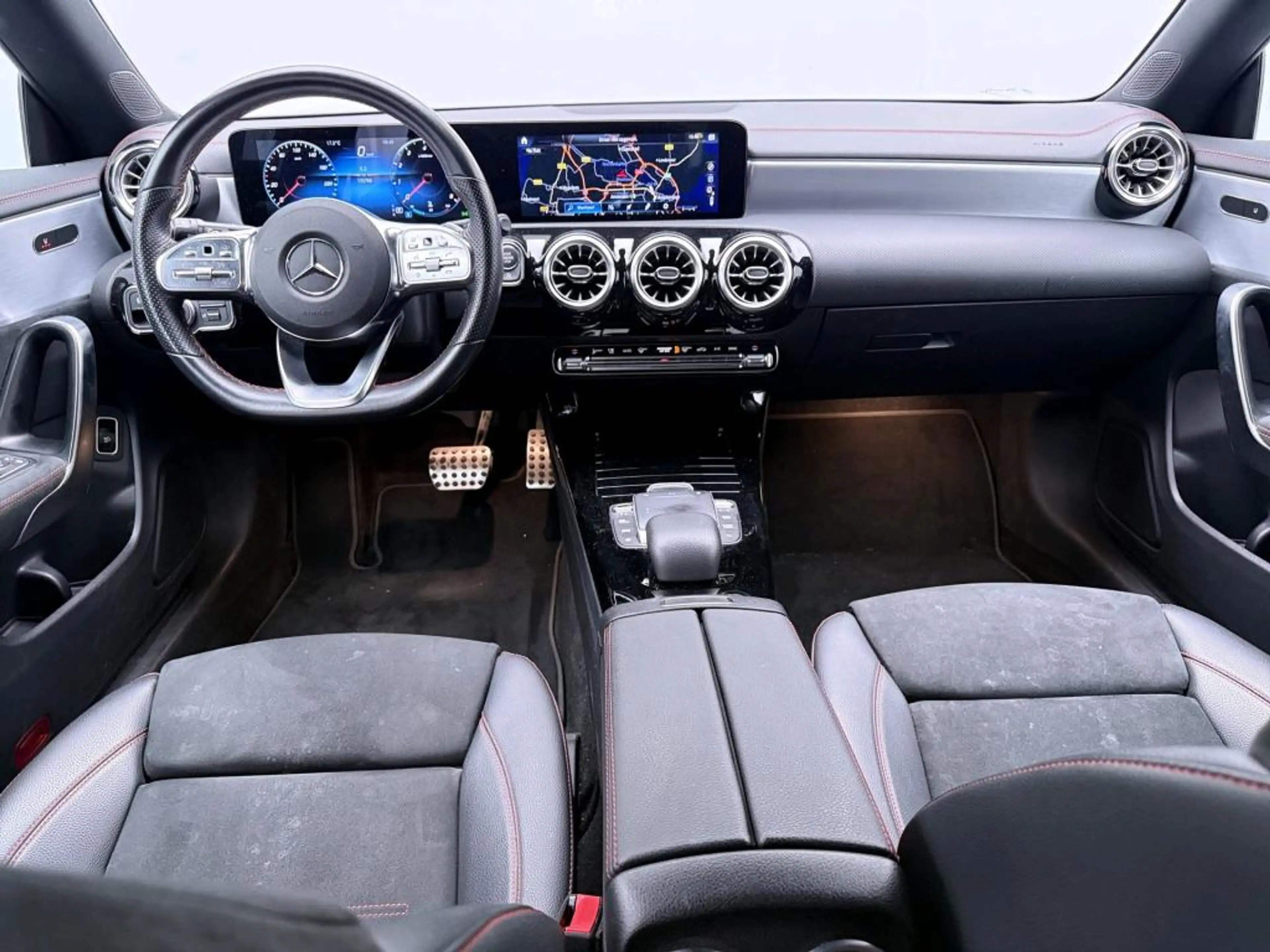 Mercedes-Benz CLA 200 Shooting Brake Business Solution AMG Trekhaak | AM — photo 6