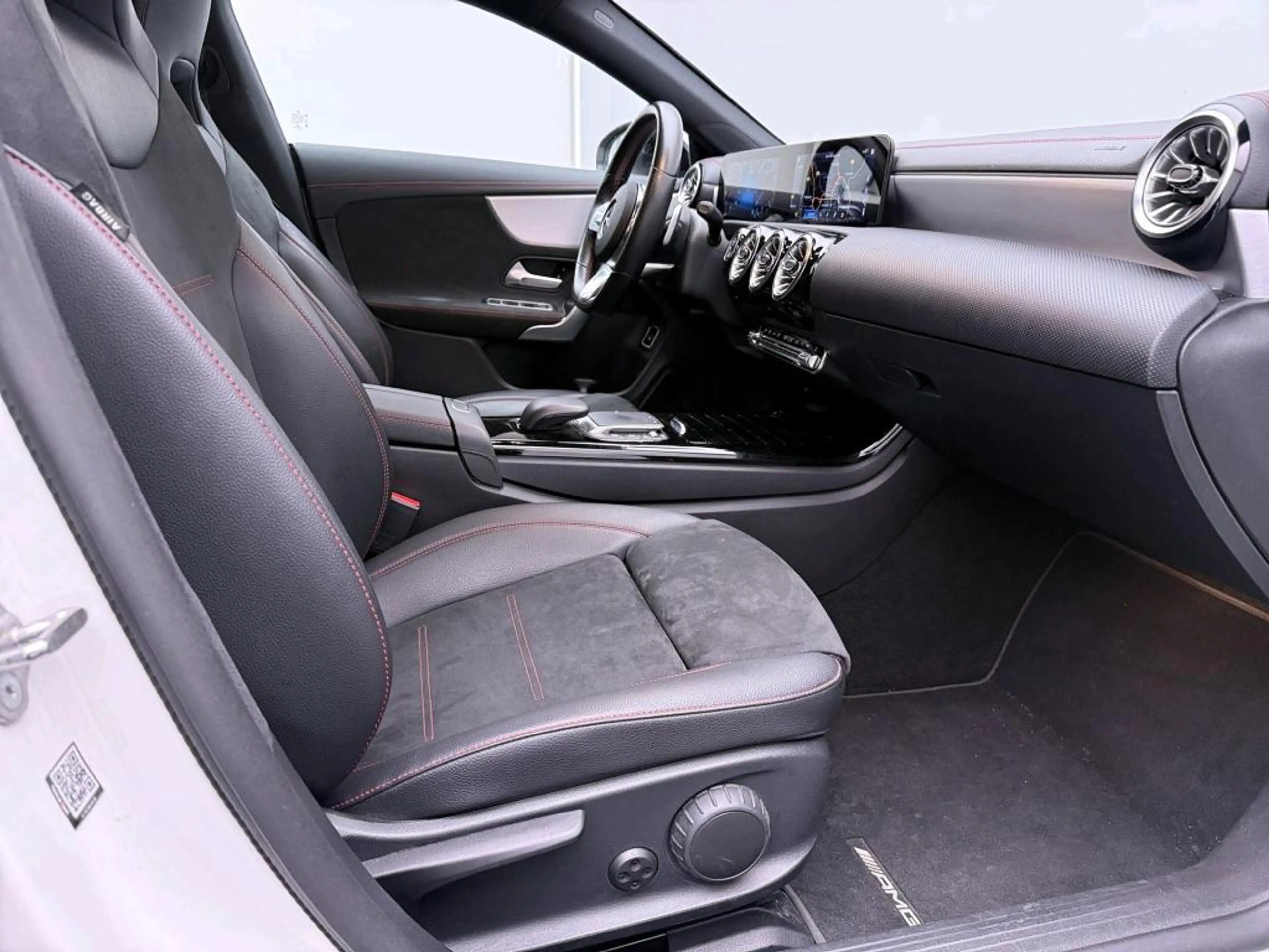 Mercedes-Benz CLA 200 Shooting Brake Business Solution AMG Trekhaak | AM — photo 5