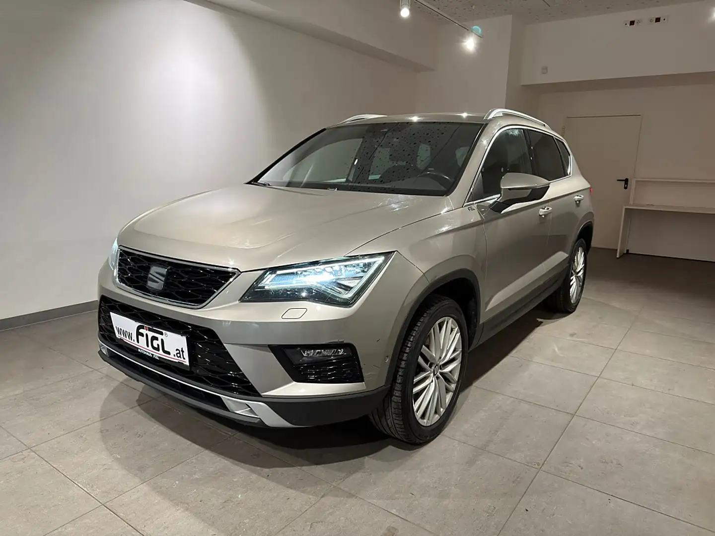 SEAT Ateca 1,4 Xcellence ACT TSI DSG Braun - 1