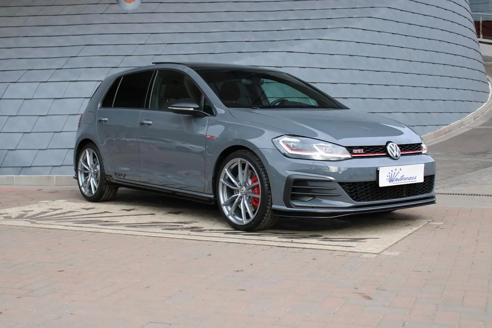 Volkswagen Golf GTI 2.0TSI TCR DSG AKRAPOVIC-TETTO-DYNAUDIO Šedá - 2