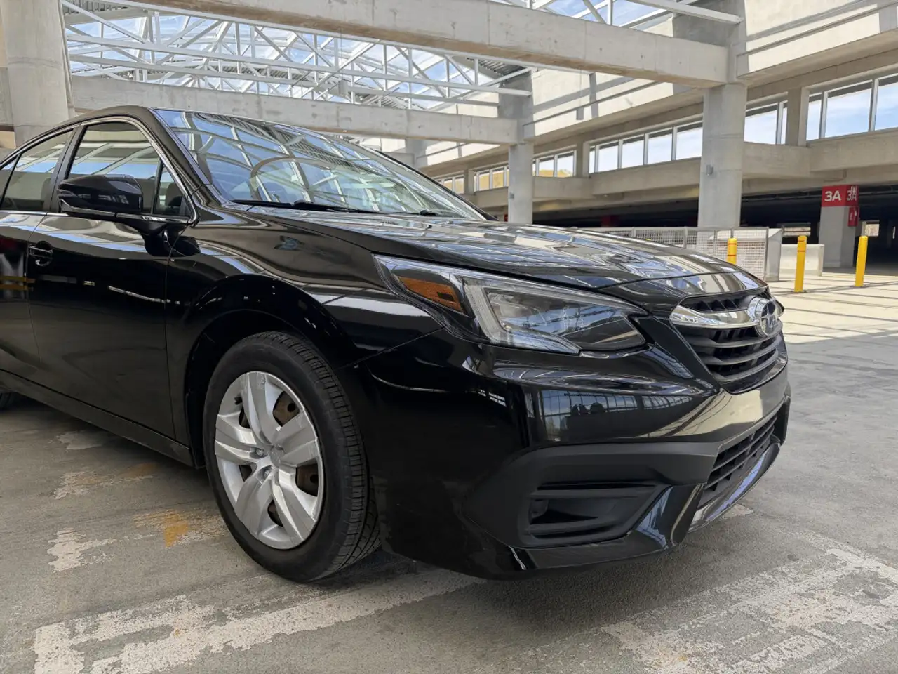 Subaru Legacy снимка Subaru Legacy