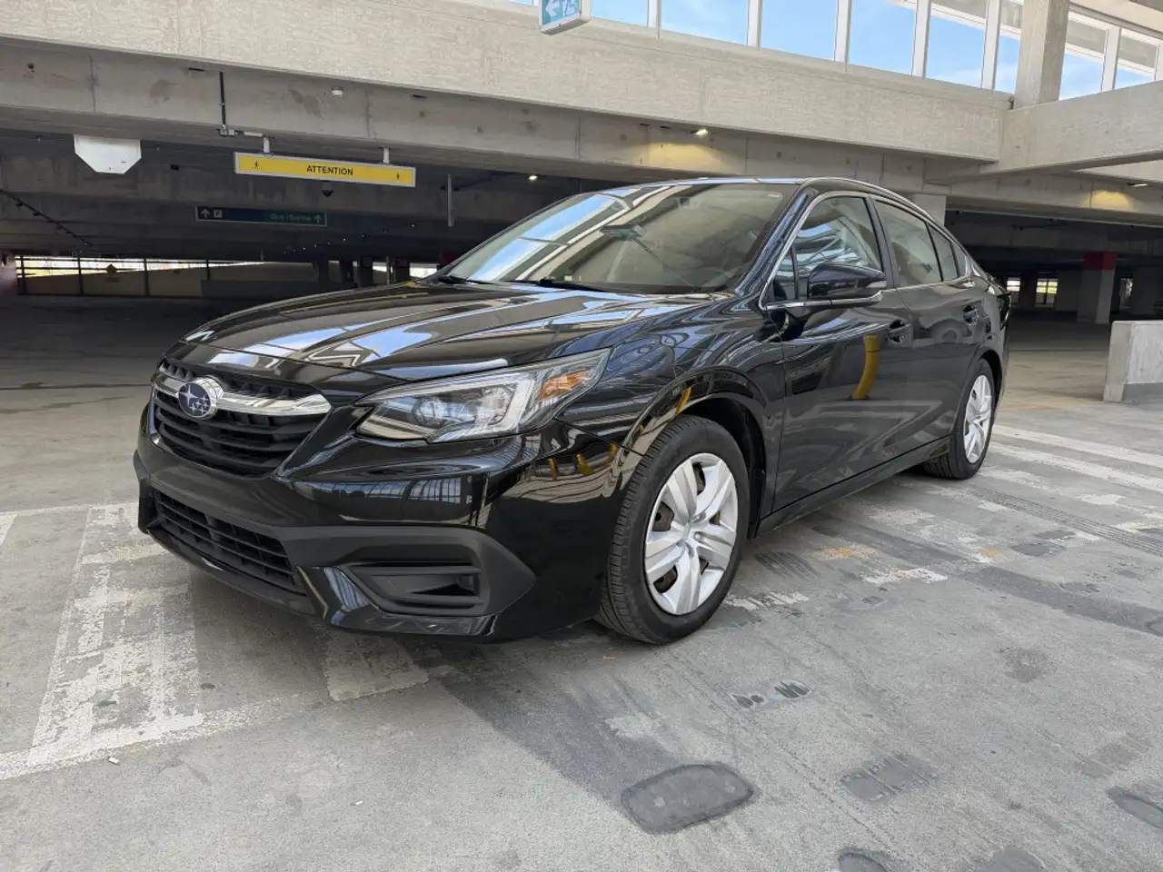 Subaru Legacy снимка Subaru Legacy