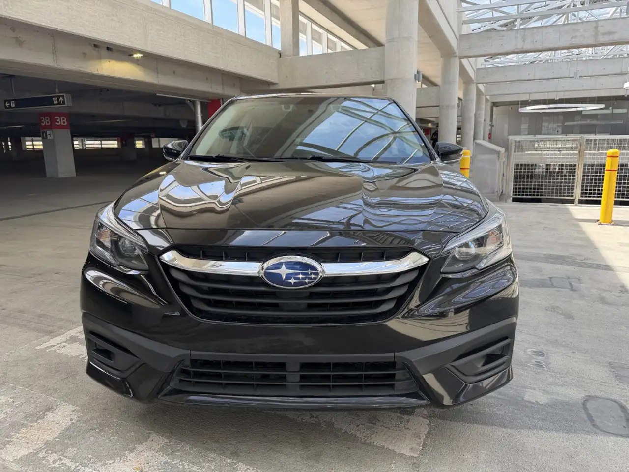 Subaru Legacy снимка Subaru Legacy