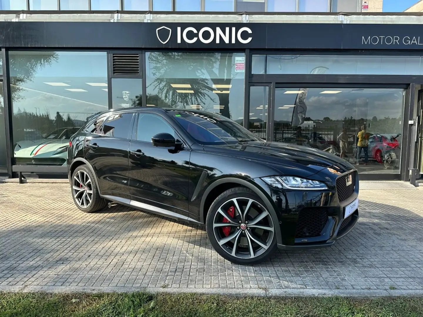 Jaguar F-Pace 5.0 V8 S/C SVR Aut. AWD Negro - 1