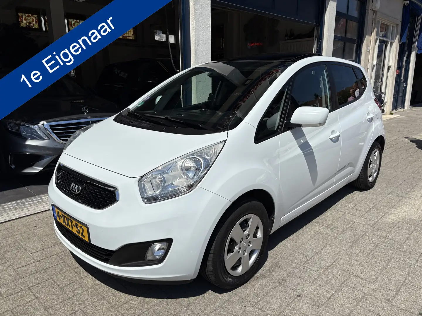 Kia Venga 1.4 CVVT Vibe 1 EIGENAAR/PANO/NAVI/CAMERA White - 1