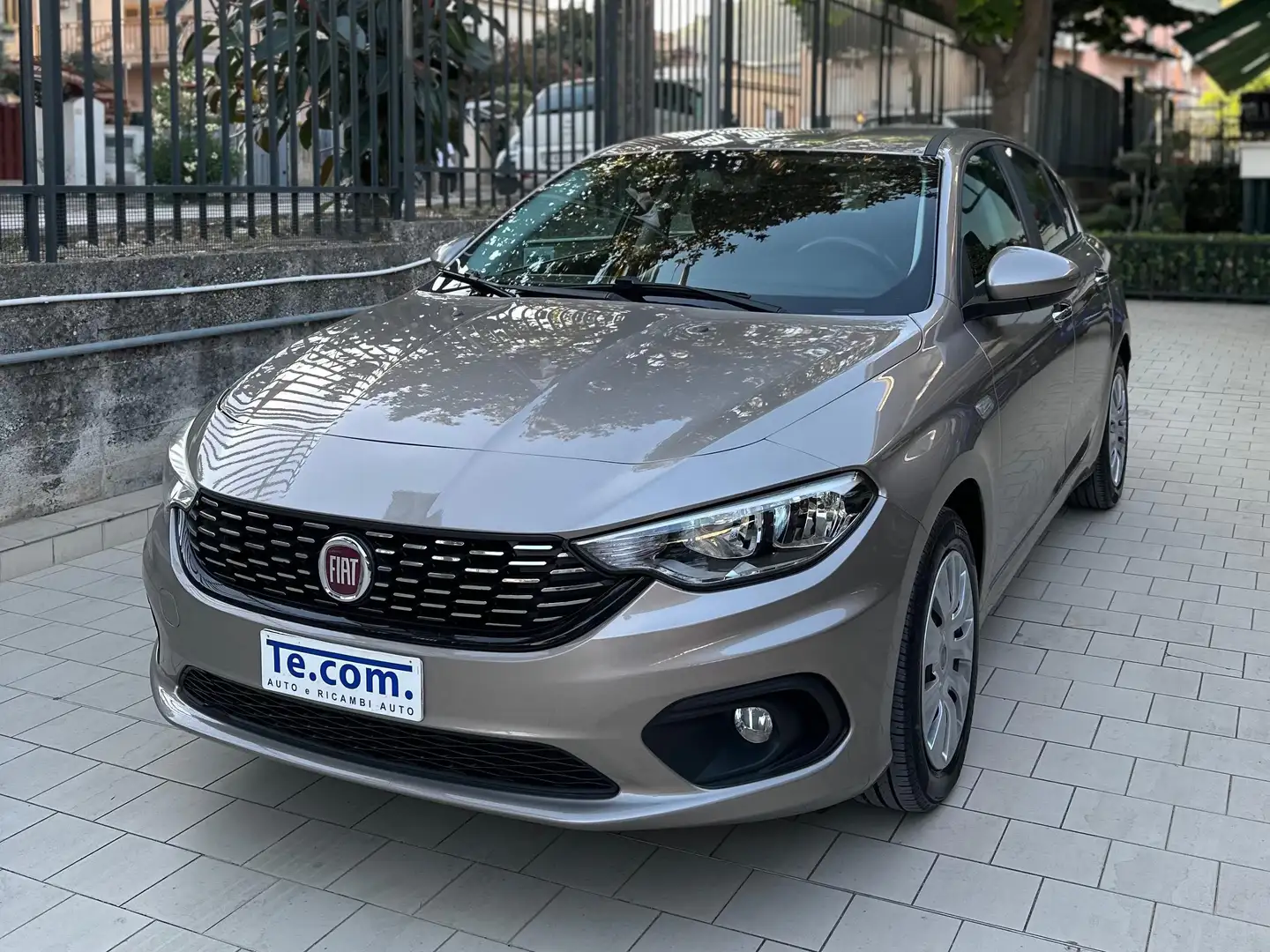 Fiat Tipo 5p 1.3 mjt 95 Easy Blockshaft unico propr. Bej - 1