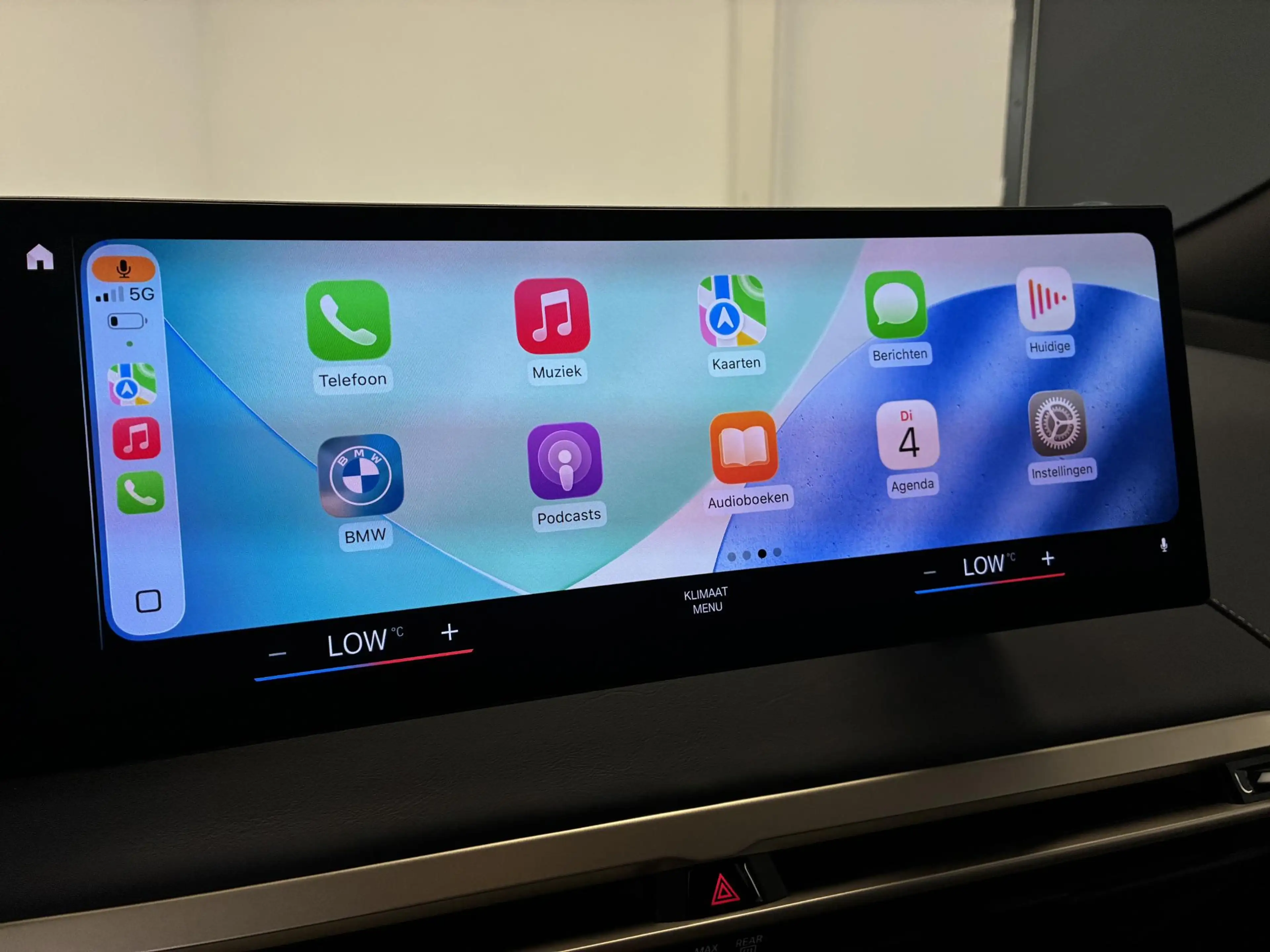 BMW iX xDrive40 High Executive 77 kWh | 98% SOH | PANO | — photo 20