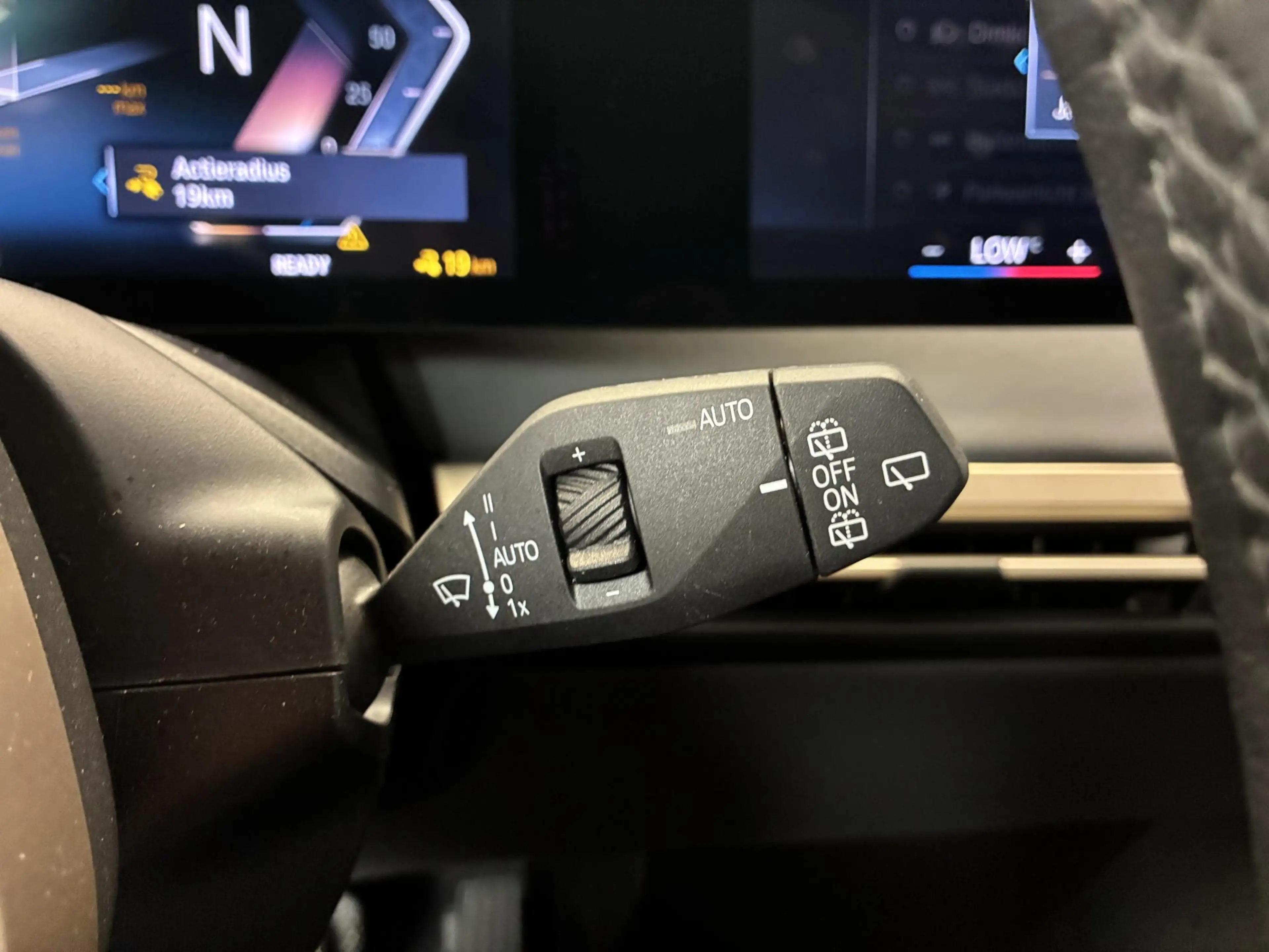 BMW iX xDrive40 High Executive 77 kWh | 98% SOH | PANO | — photo 44