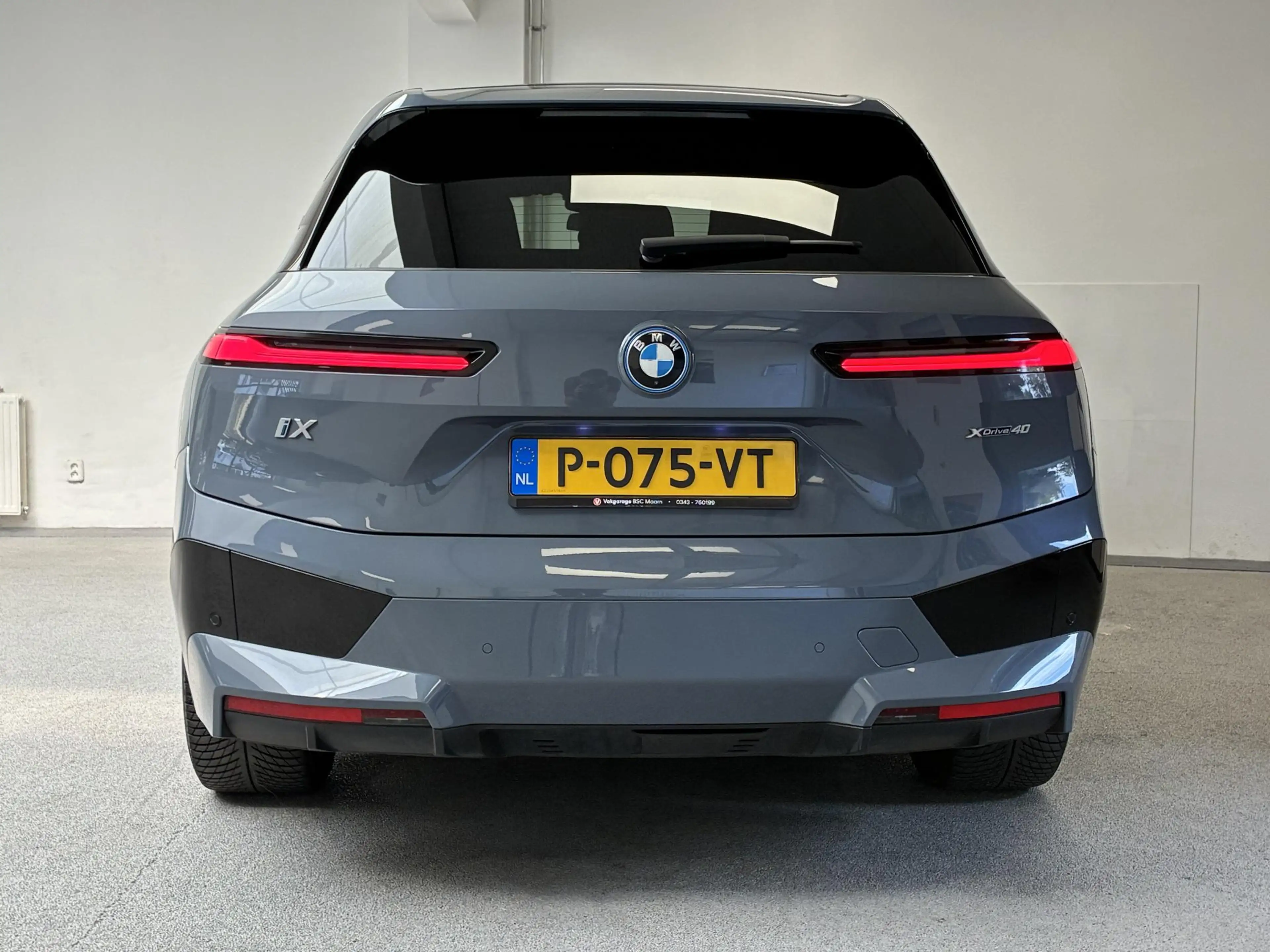 BMW iX xDrive40 High Executive 77 kWh | 98% SOH | PANO | — photo 12