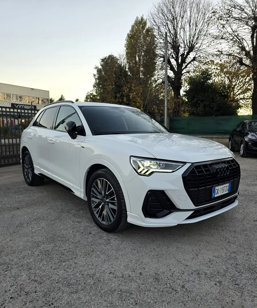 Audi Q3 35 2.0 tdi S-line edition s-tronic BlackNight Blanc - 1