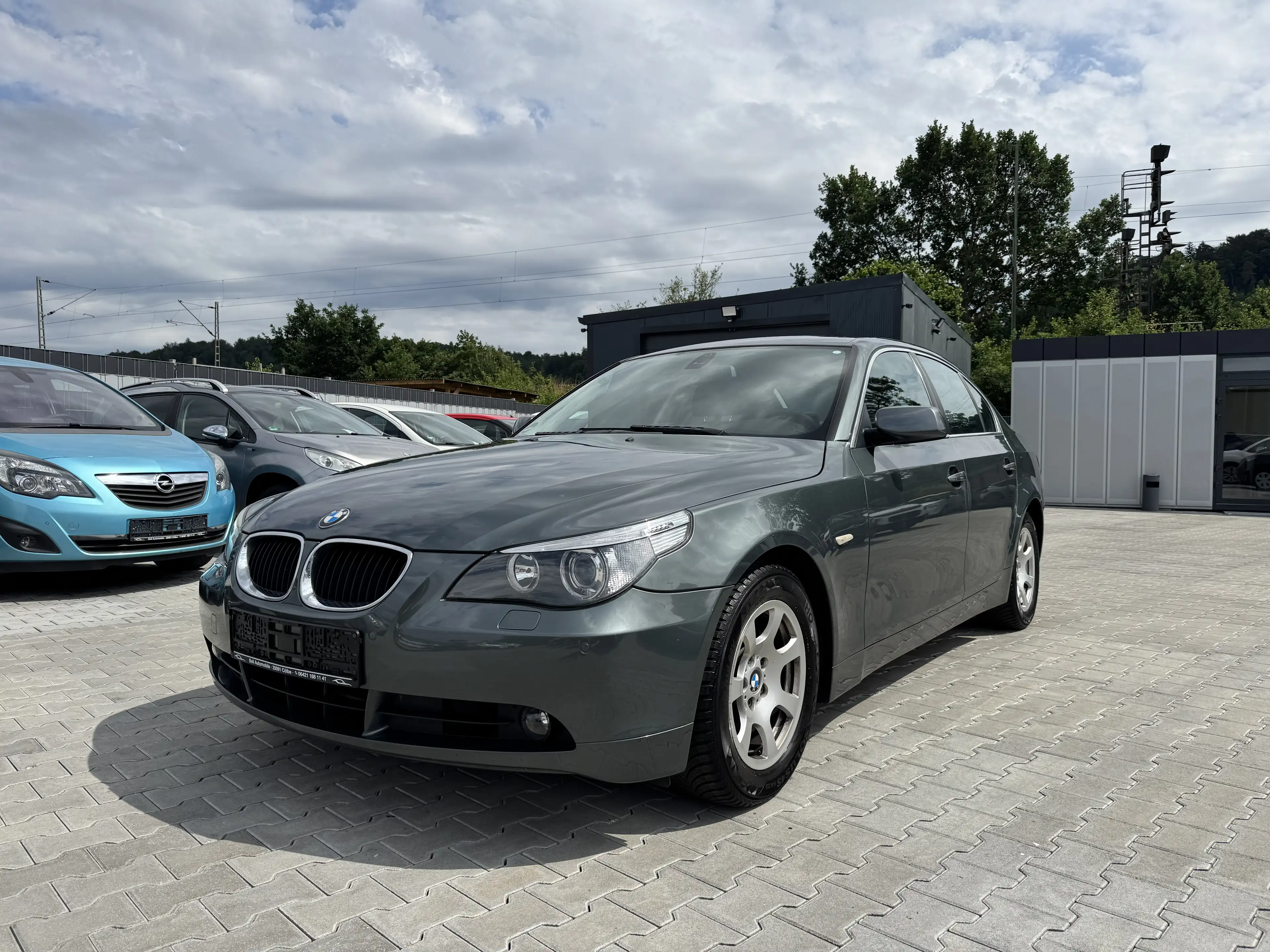 BMW 530 5er 530i / Xenon / PDC