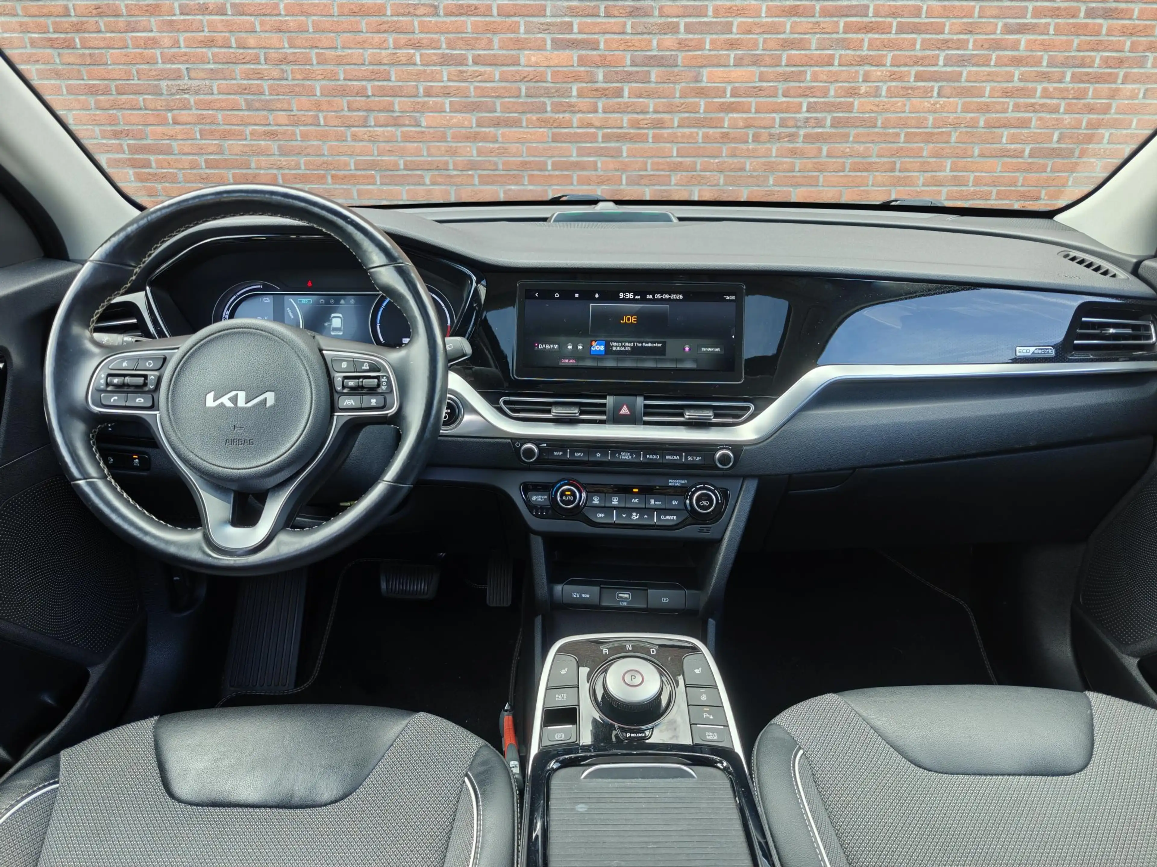 Kia e-Niro DynamicPlusLine 64 kWh | Trekhaak | Adaptive Cruis — photo 13