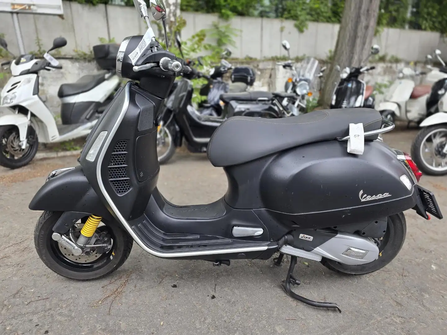 Vespa GTS Super Tech 125 SUPER TECH TÜV NEU ABS ASR LED Negru - 1