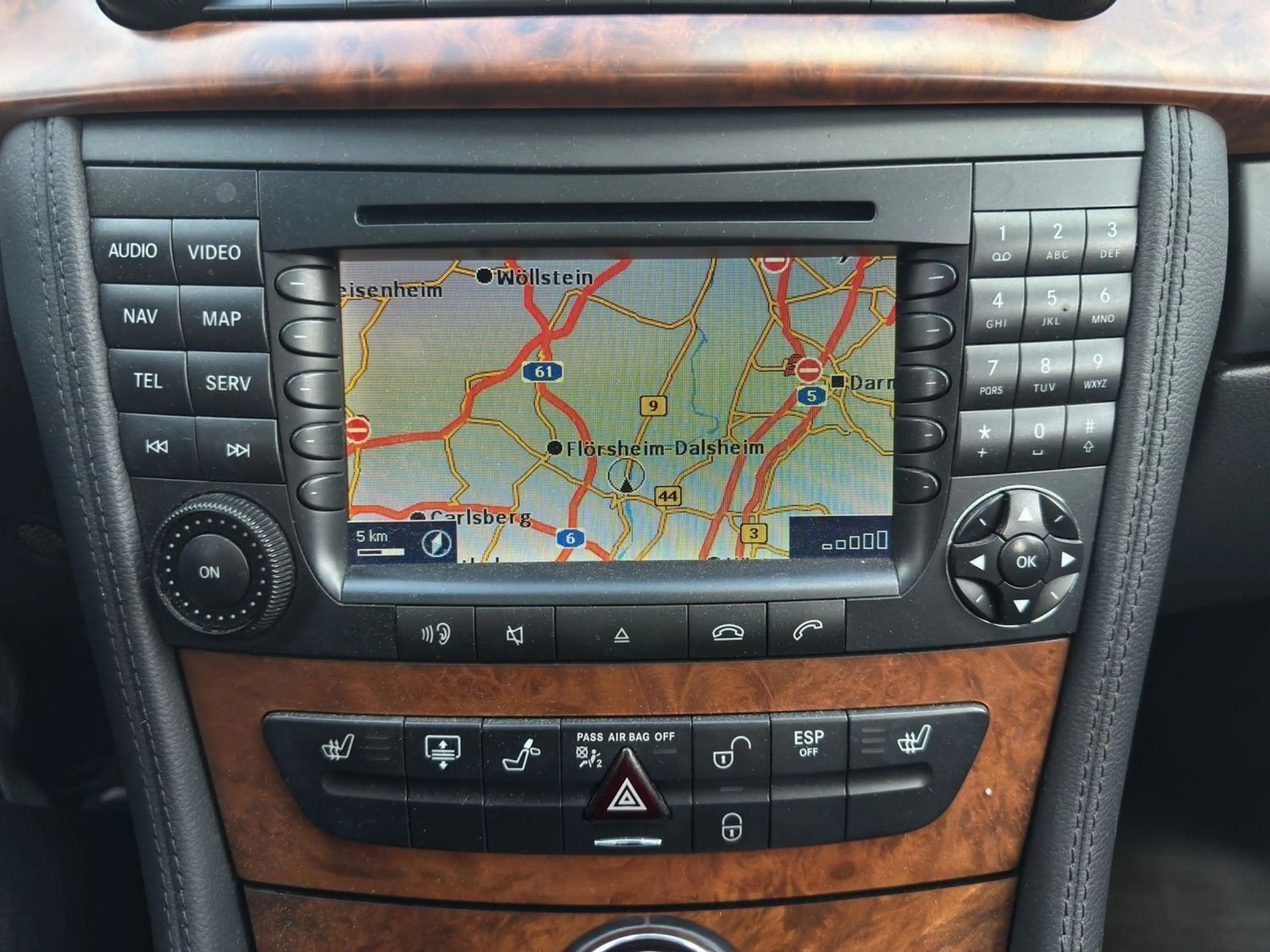 Mercedes-Benz CLS 350 CGI "Rentner" — photo 16