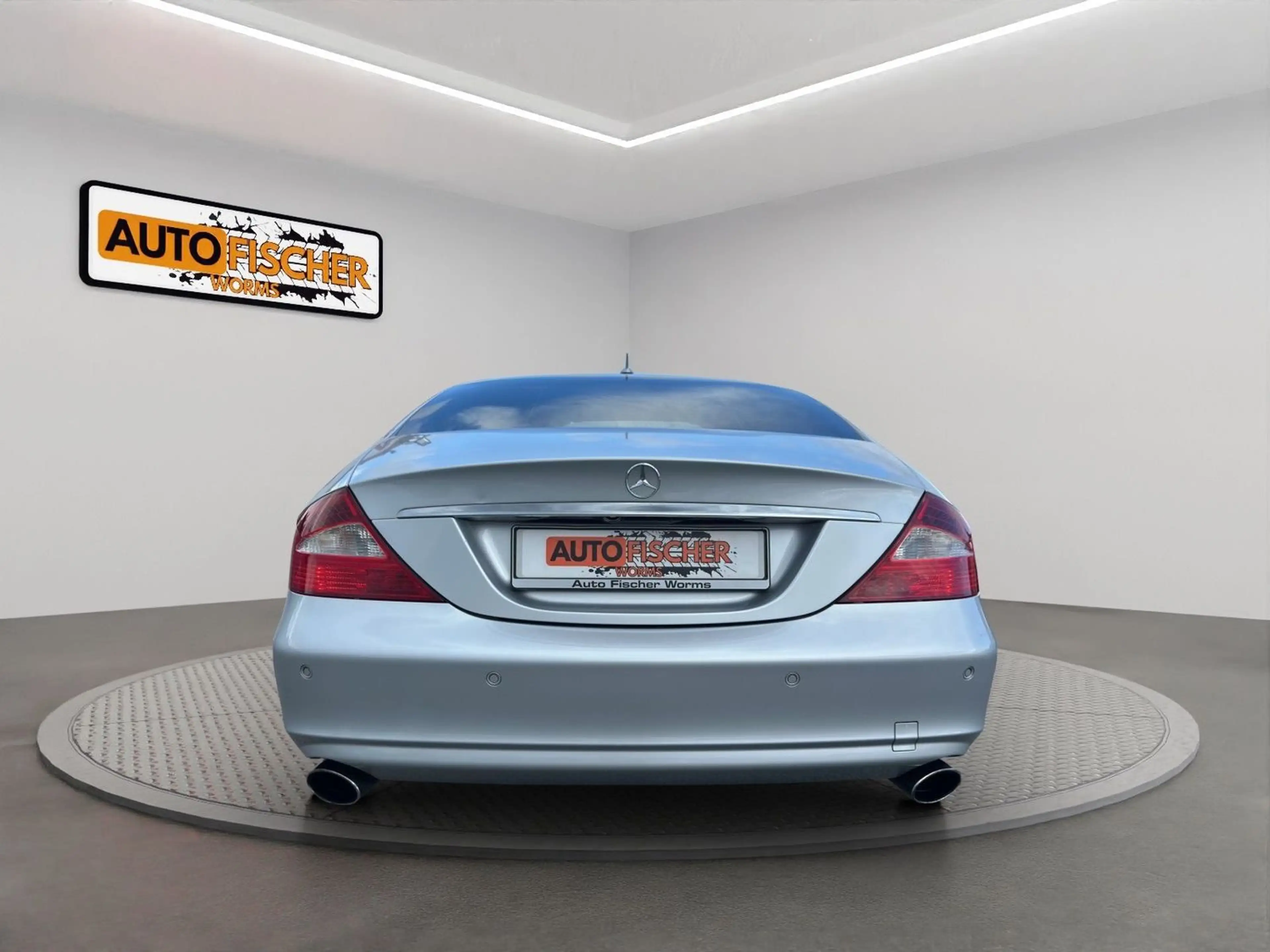 Mercedes-Benz CLS 350 CGI "Rentner" — photo 7