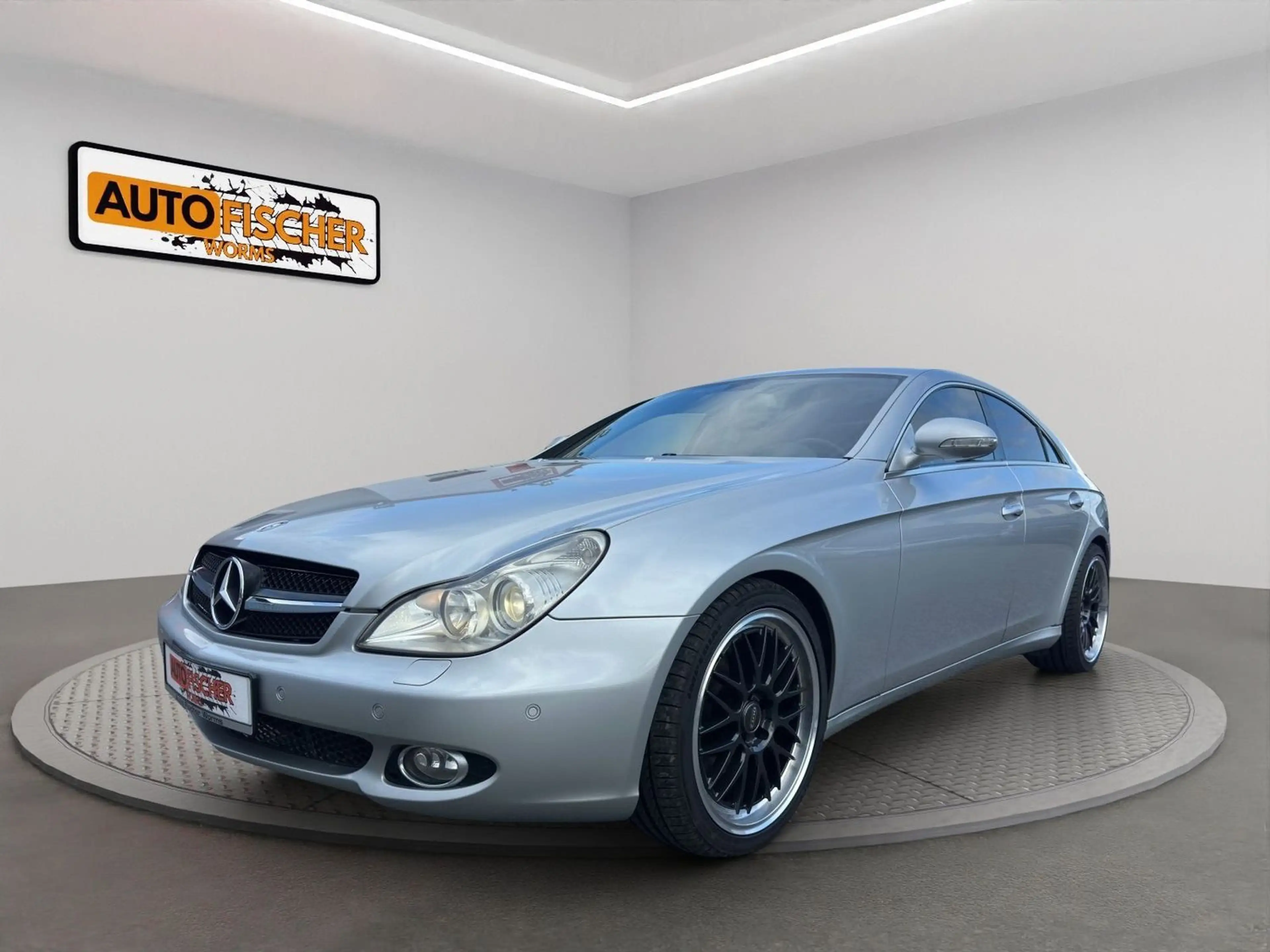 Mercedes-Benz CLS 350 CGI "Rentner" — photo 3