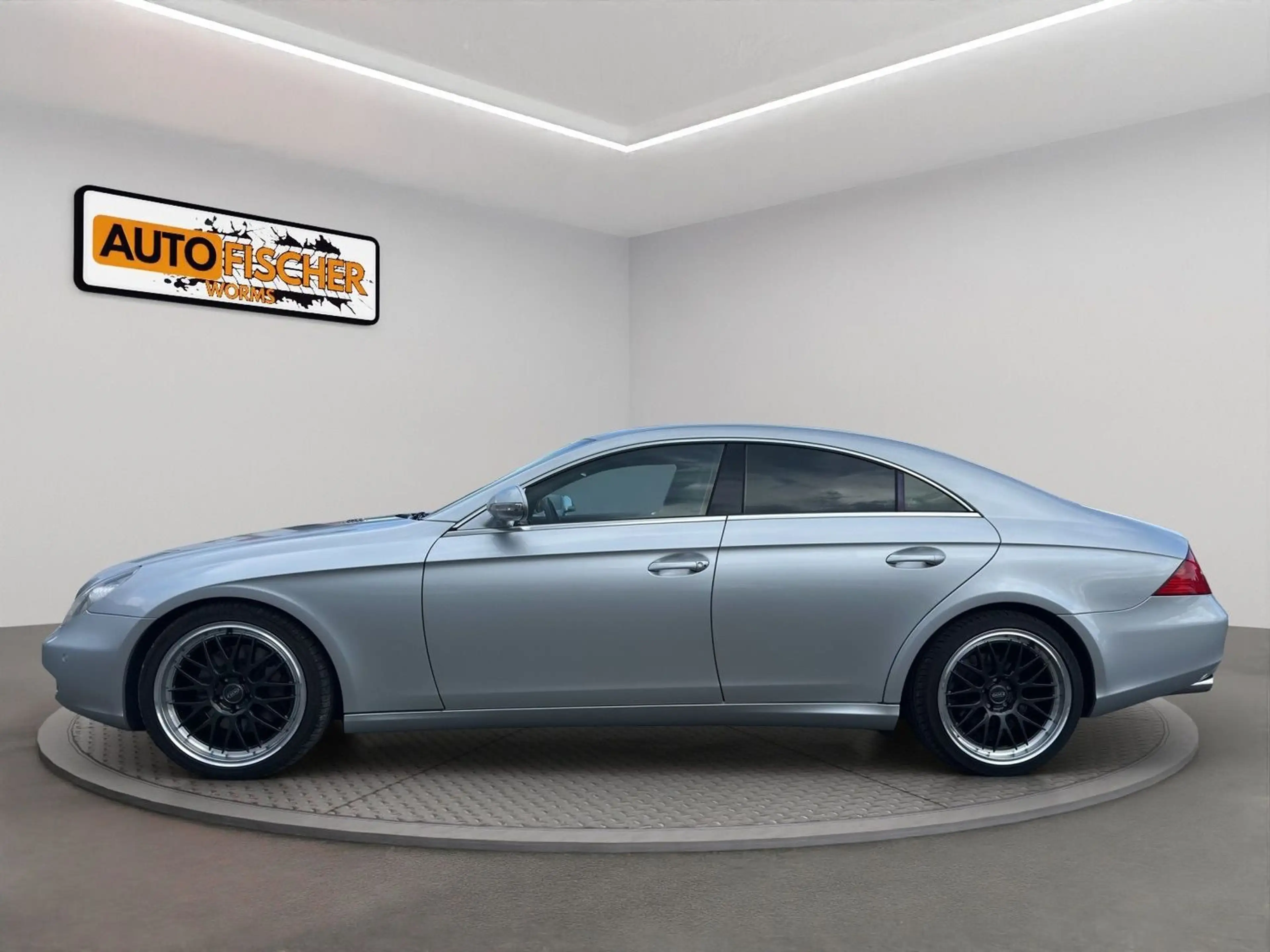 Mercedes-Benz CLS 350 CGI "Rentner" — photo 5