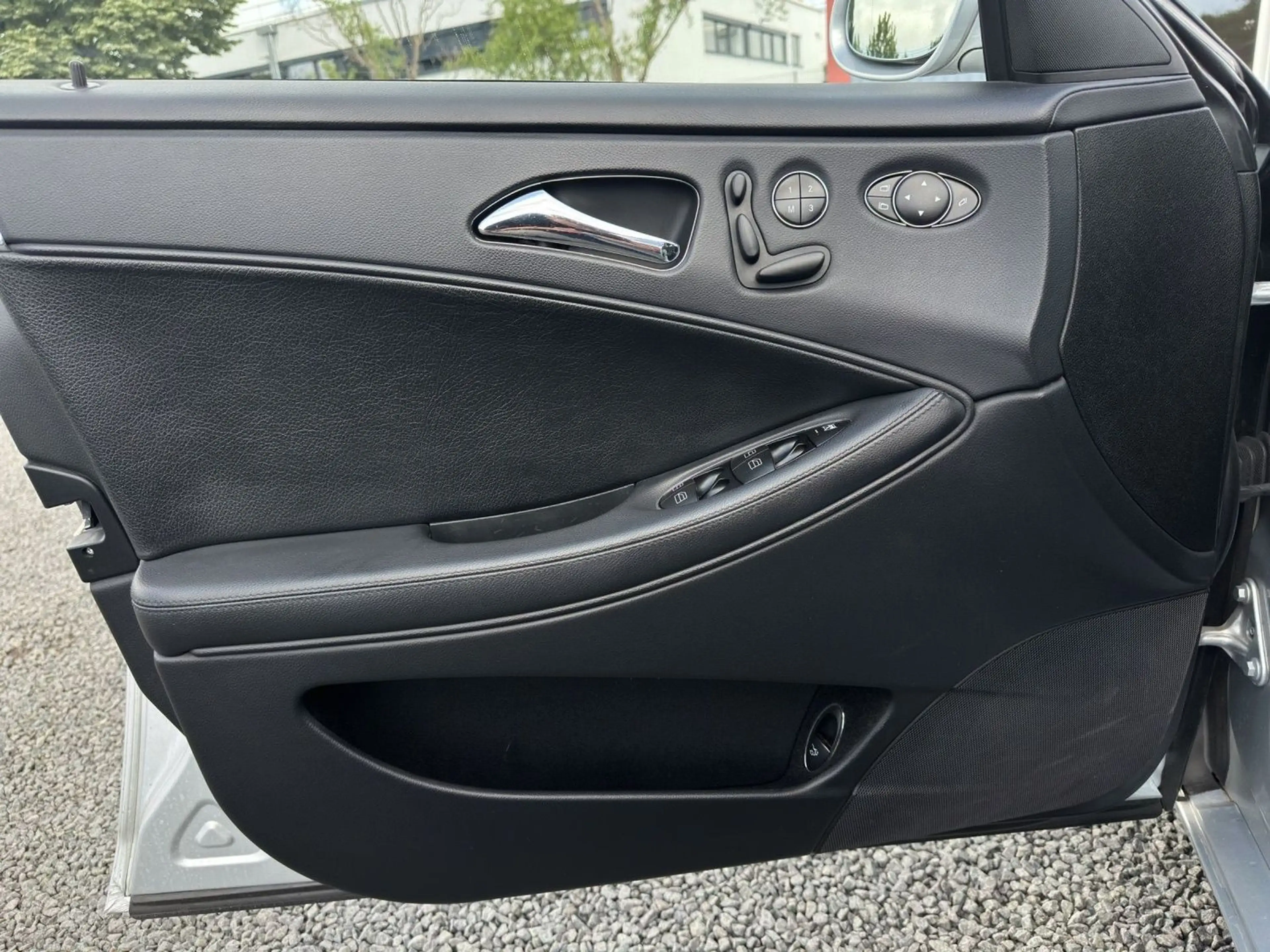 Mercedes-Benz CLS 350 CGI "Rentner" — photo 12