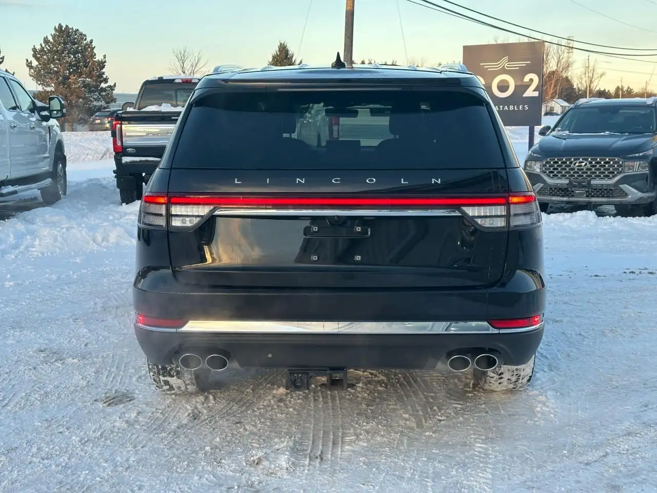 Lincoln Aviator снимка Lincoln Aviator