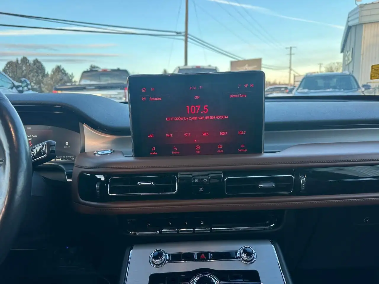 Lincoln Aviator снимка Lincoln Aviator