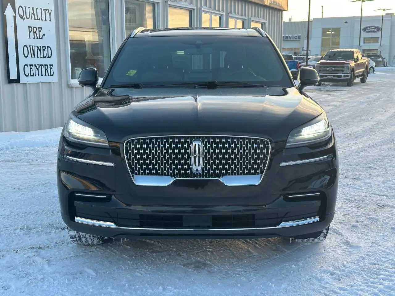 Lincoln Aviator снимка Lincoln Aviator