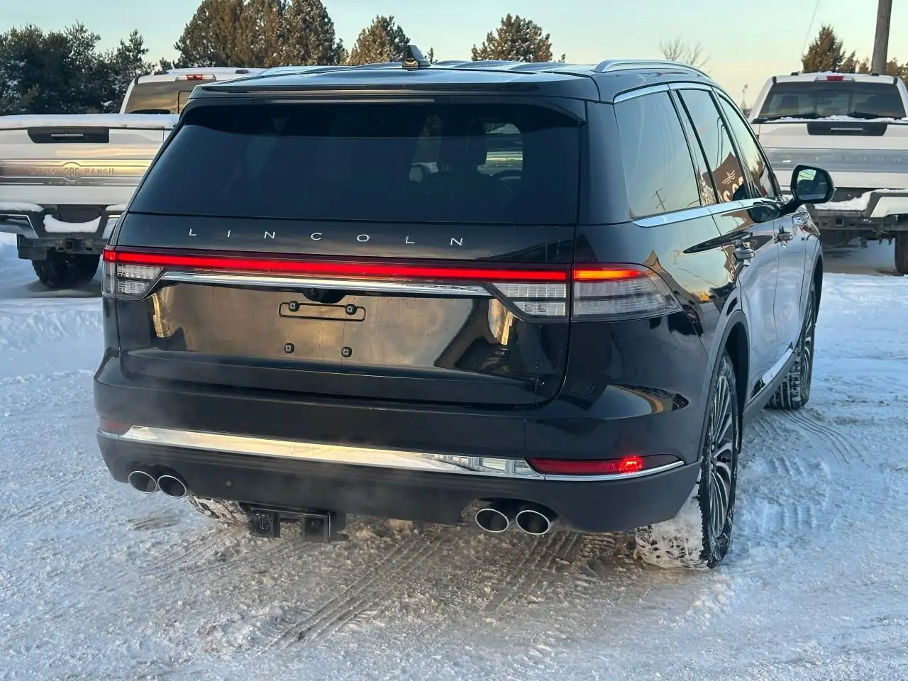 Lincoln Aviator снимка Lincoln Aviator