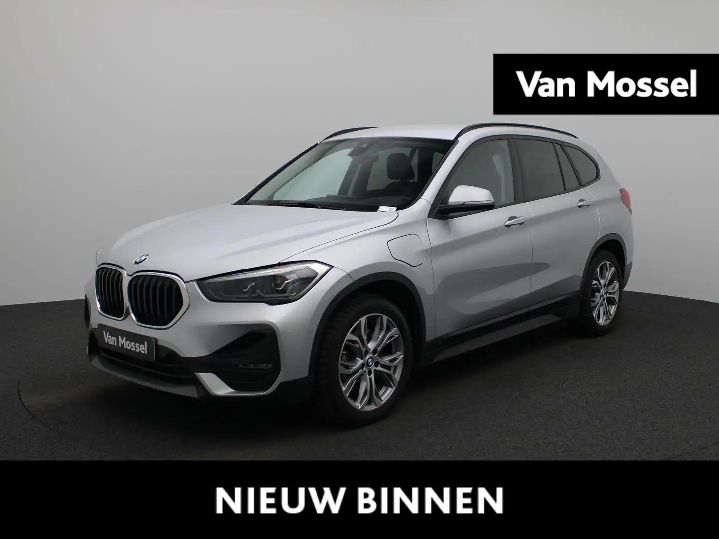 BMW X1 xDrive25e Executive | Lederen Bekleding  | LED Ver Grijs - 1