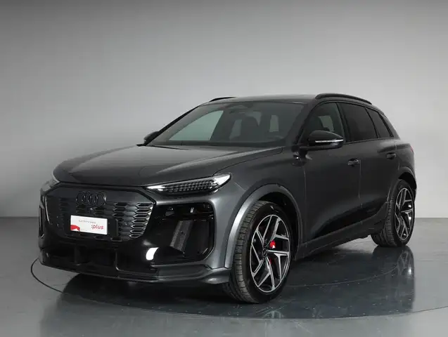 Audi SQ6 e-tron e-tron sport attitude quattro