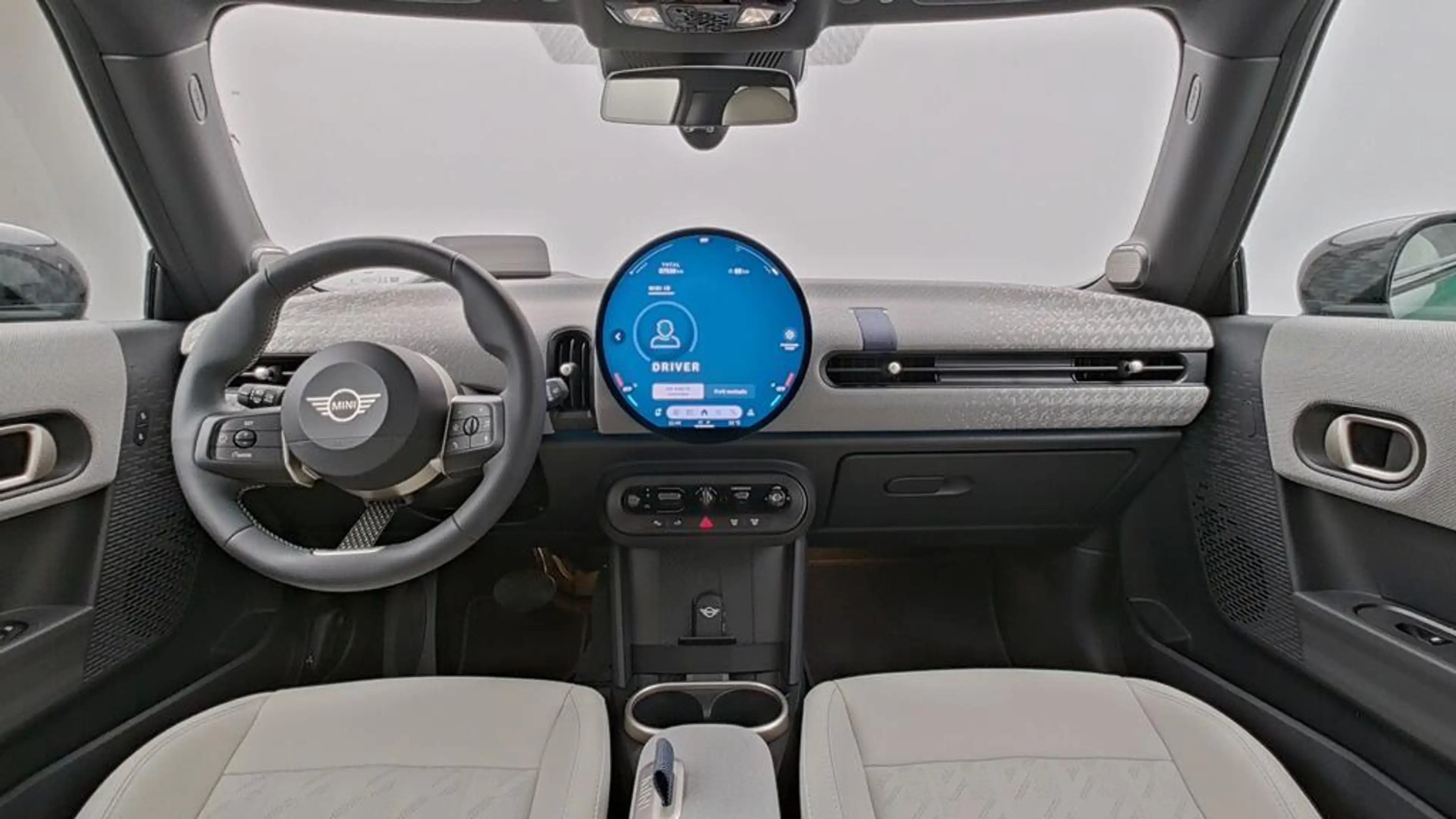 MINI Cooper C Favoured Trim — photo 13