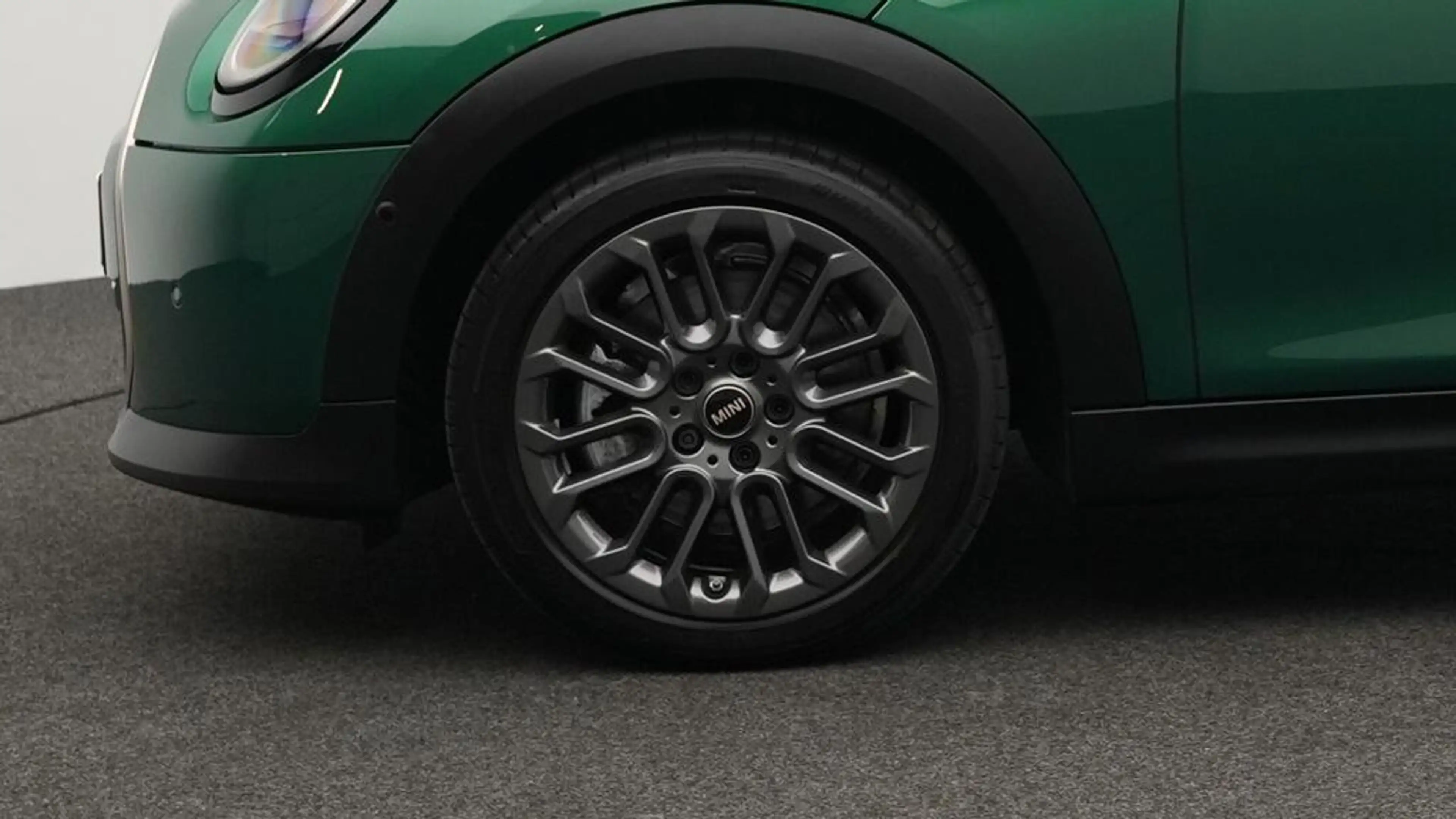 MINI Cooper C Favoured Trim — photo 9