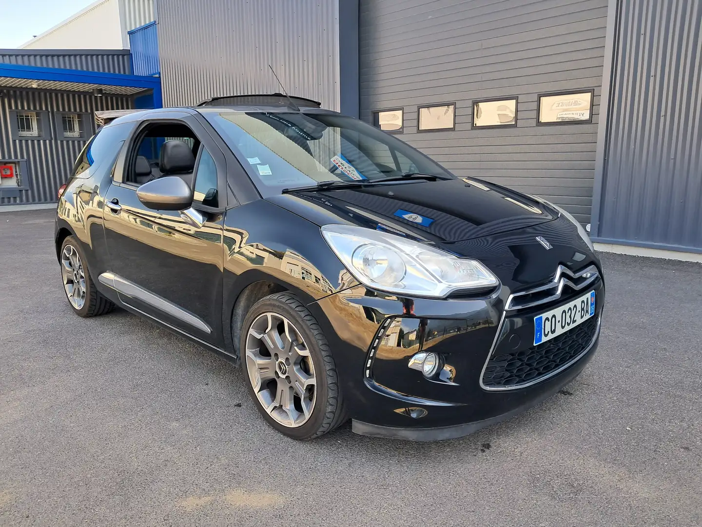 Citroen DS3 DS3 Cabriolet THP 155 Sport Chic Noir - 1