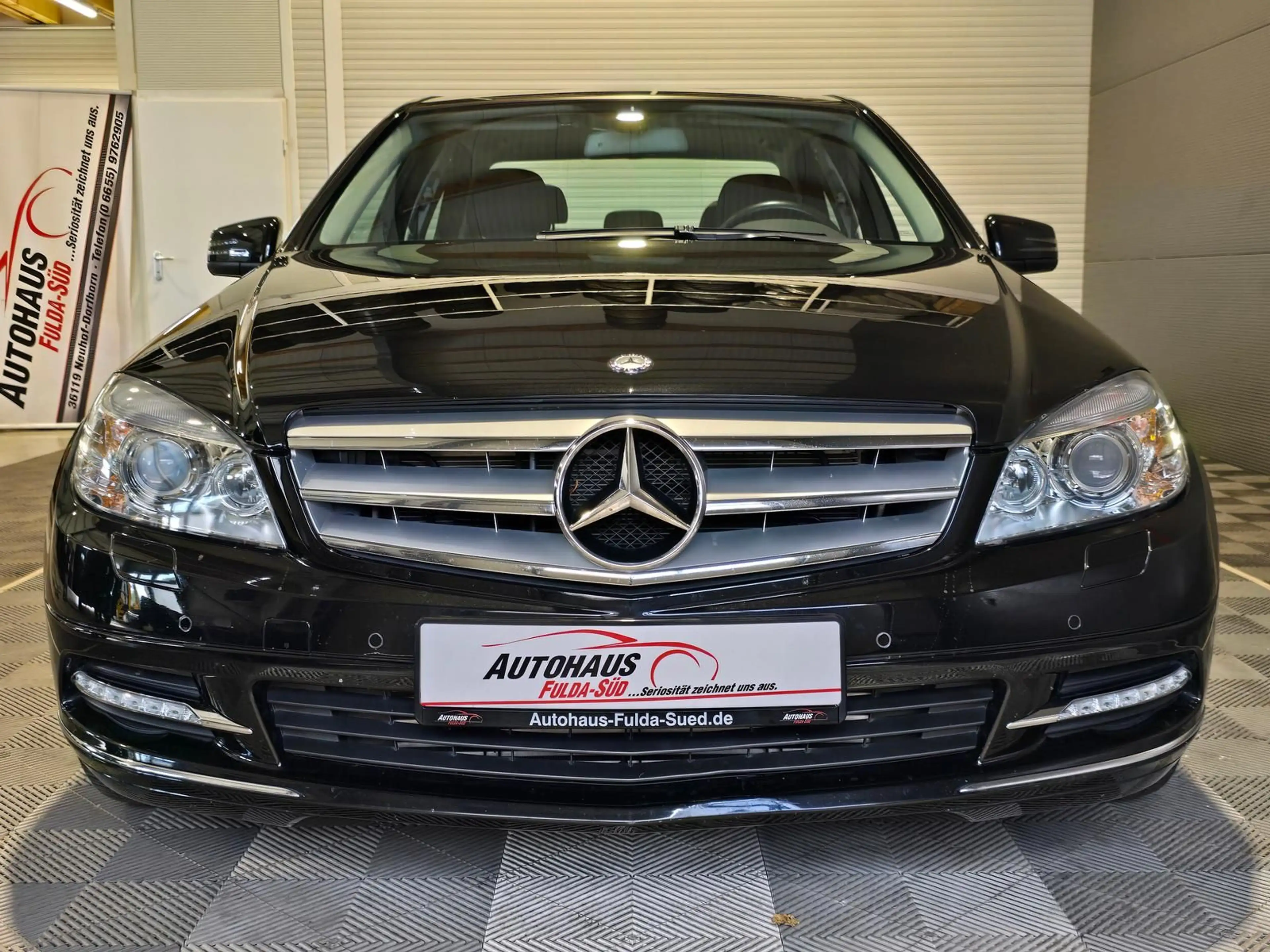 Mercedes-Benz C 200 CGI Elegance°BiXenon°Navi°PDC°SD°FSE°Shzg — photo 9