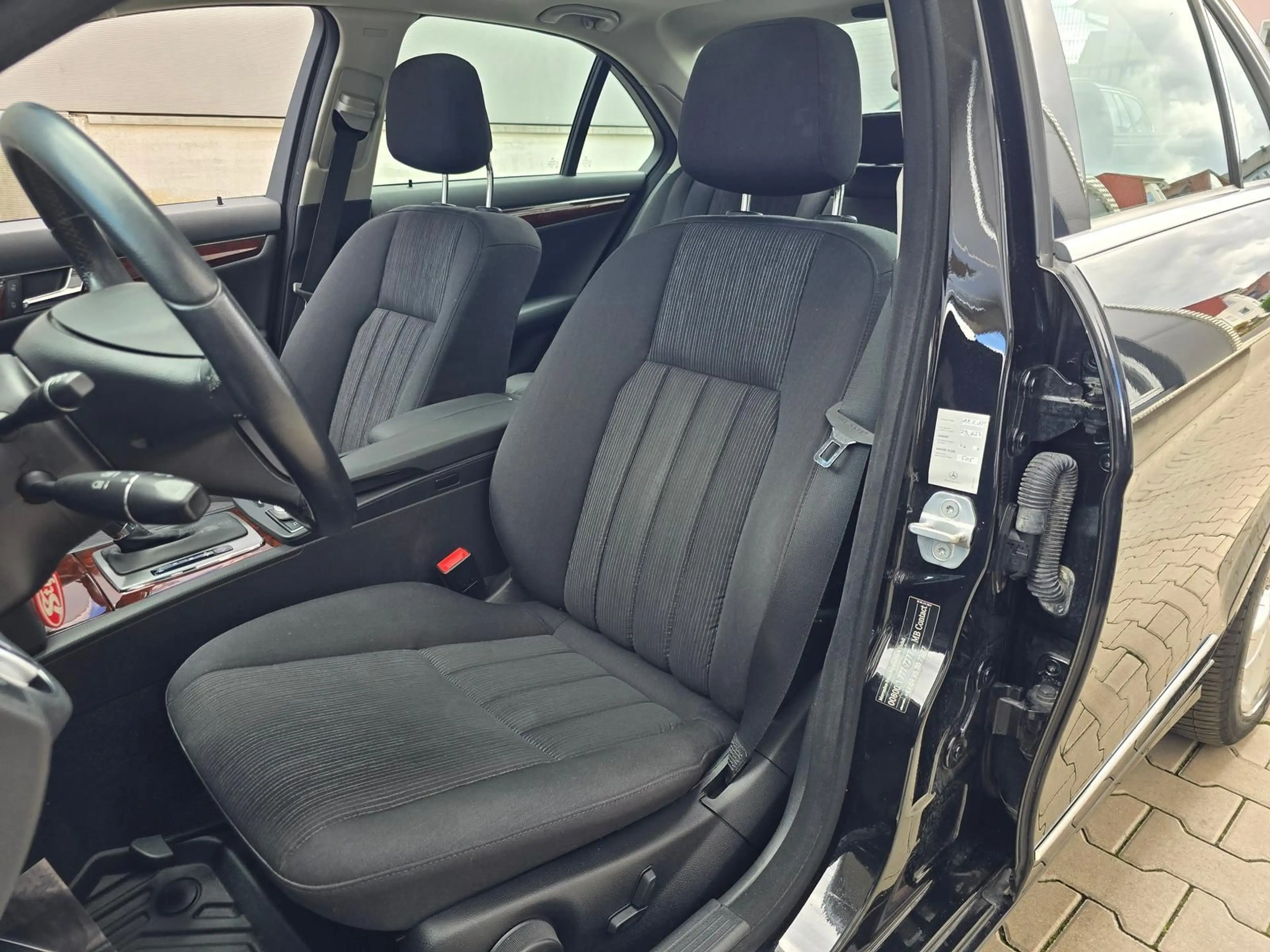 Mercedes-Benz C 200 CGI Elegance°BiXenon°Navi°PDC°SD°FSE°Shzg — photo 11