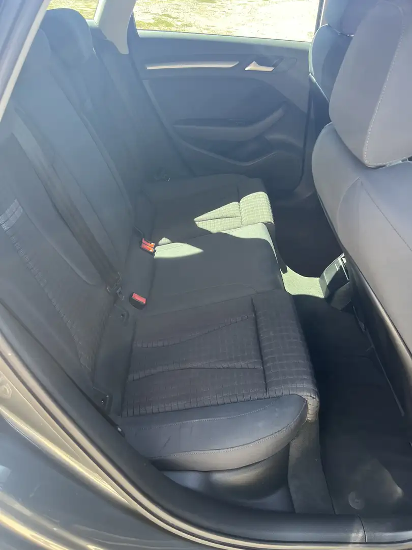Audi A3 Sportback 2.0 tdi Ambition s-tronic - 2