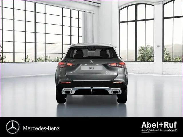 Mercedes-Benz Gla view 5