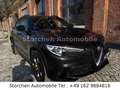 Alfa Romeo Stelvio Quadrifoglio Q4 *1.HAND*PANO*CARBON* Schwarz - thumbnail 1