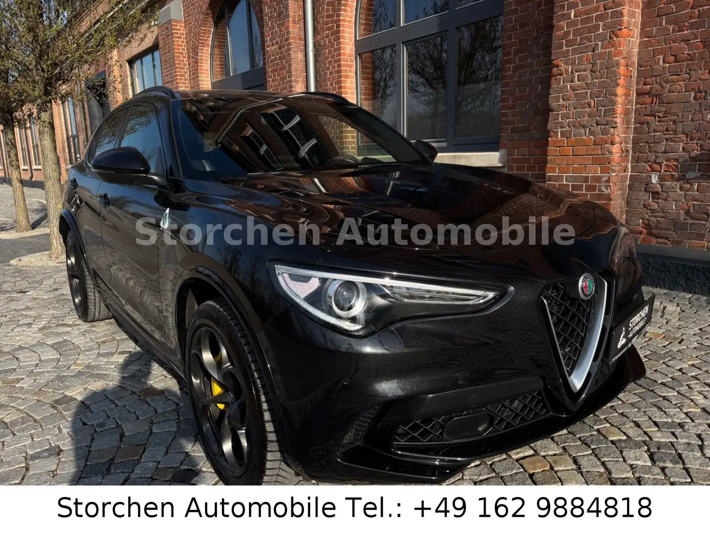 Alfa Romeo Stelvio Quadrifoglio Q4 *1.HAND*PANO*CARBON* Schwarz - 1
