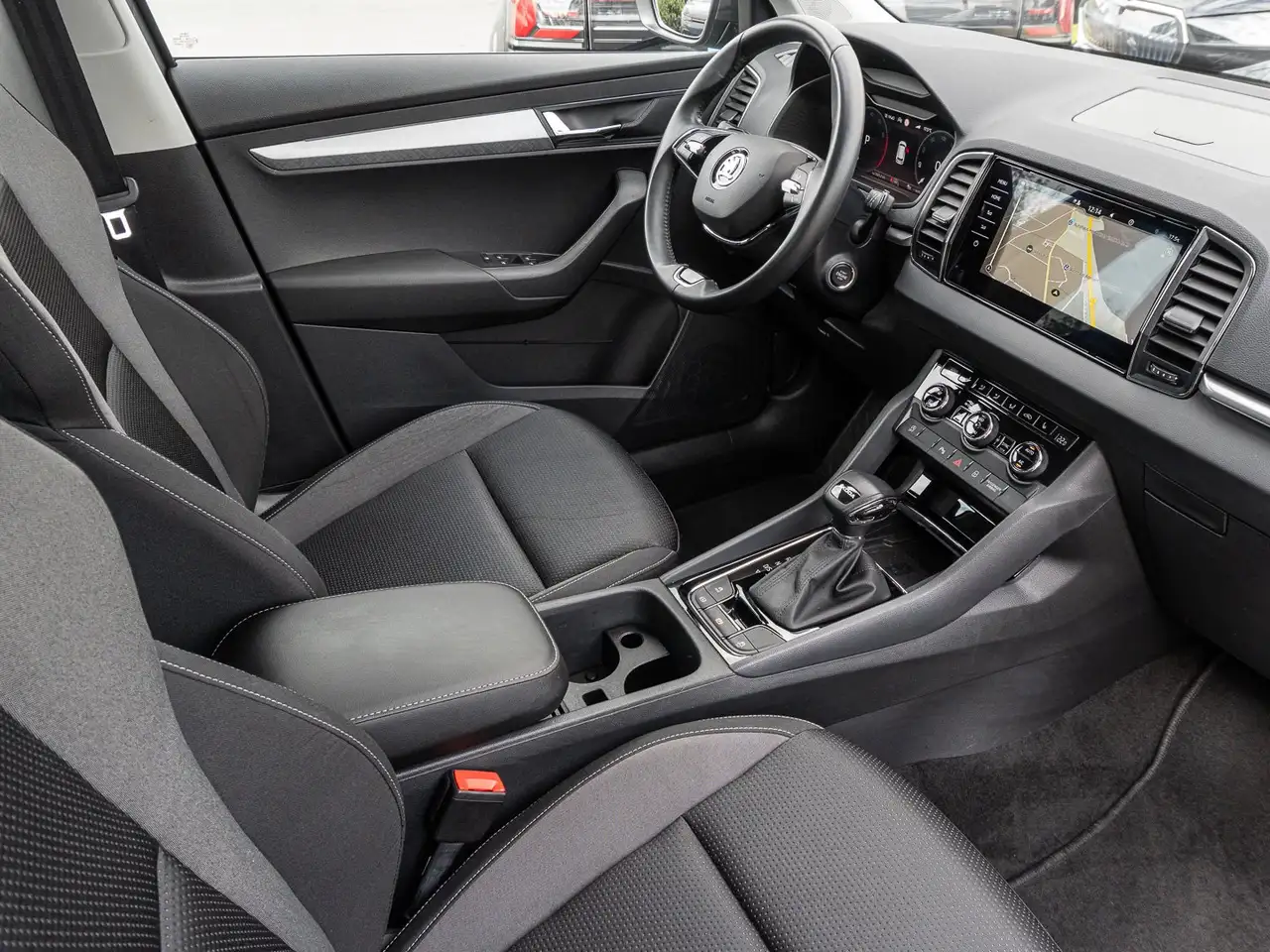 Skoda Karoq 1.5 TSI DSG Ambition Tour PANO NAVI ACC LED, миниатюра 9