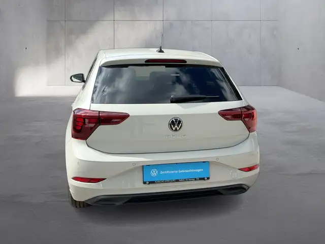 Volkswagen Polo view 4