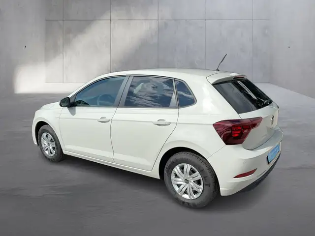 Volkswagen Polo view 3